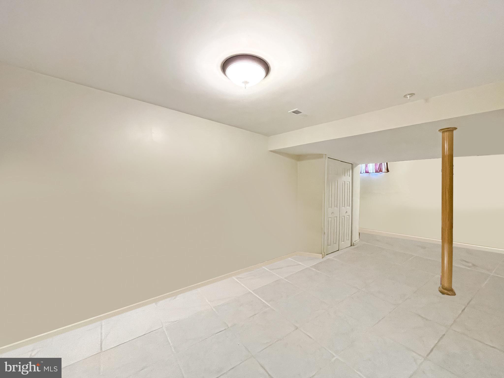 OAK CREST - Residential