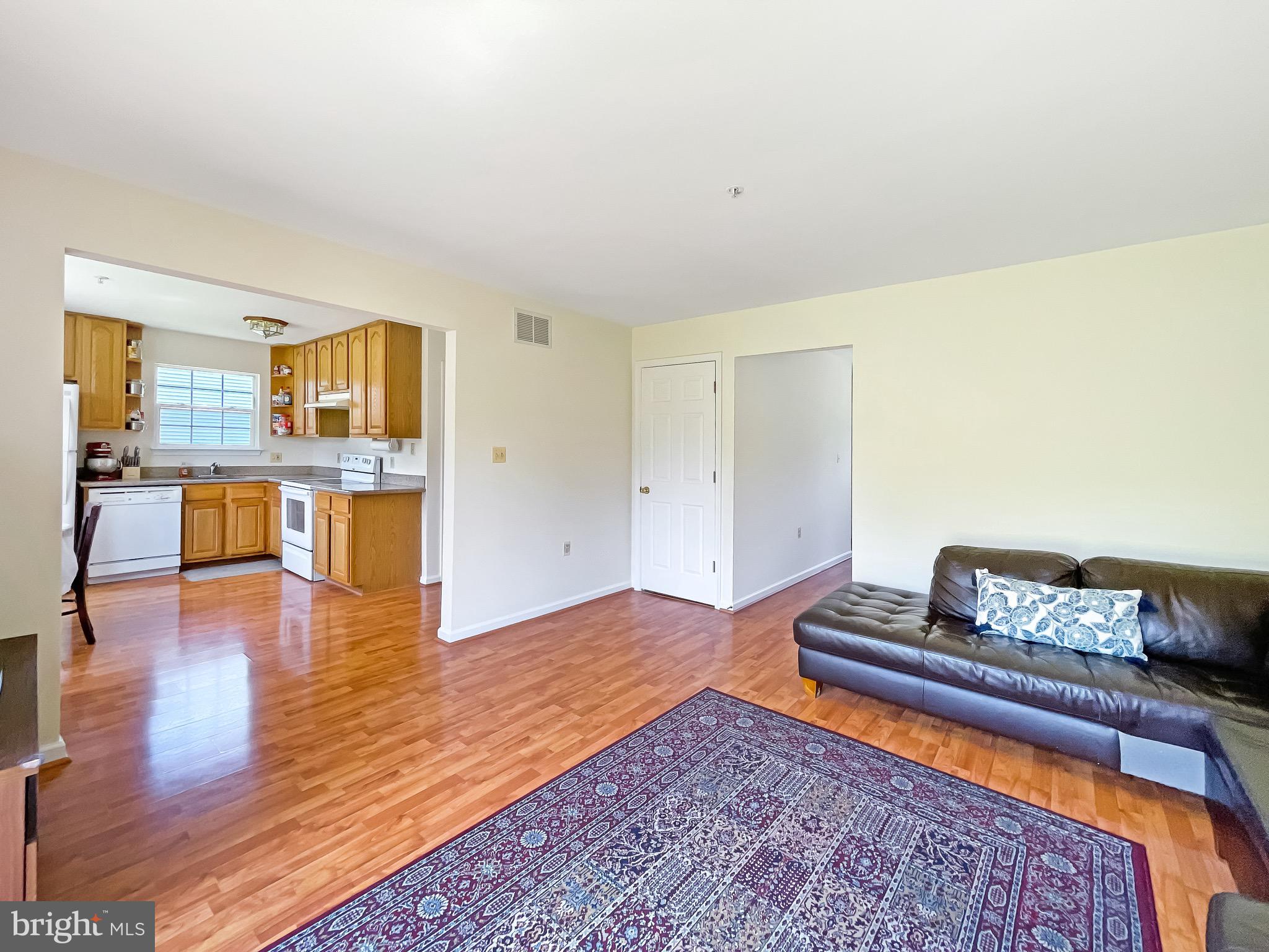 OAK CREST - Residential