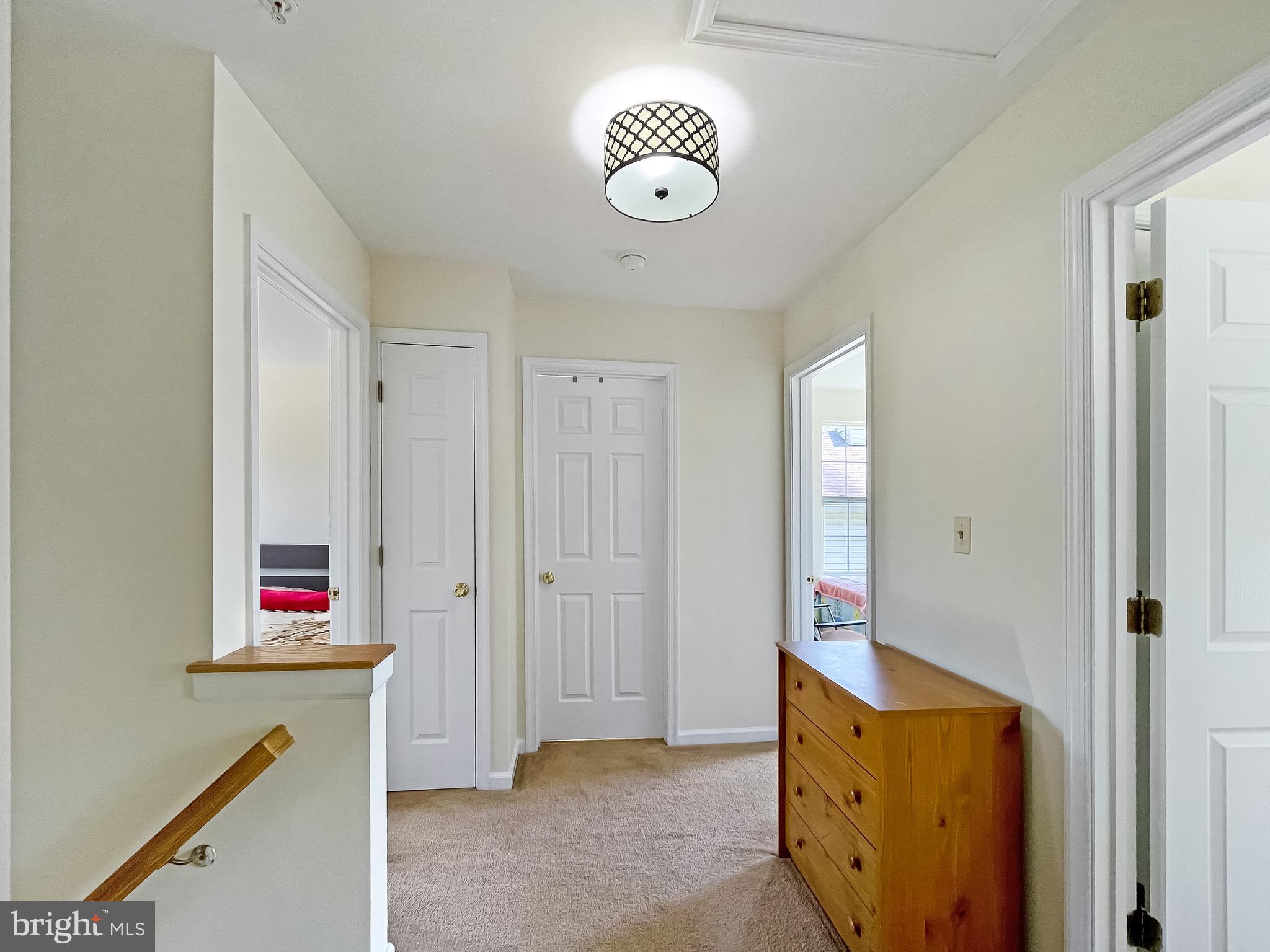 OAK CREST - Residential