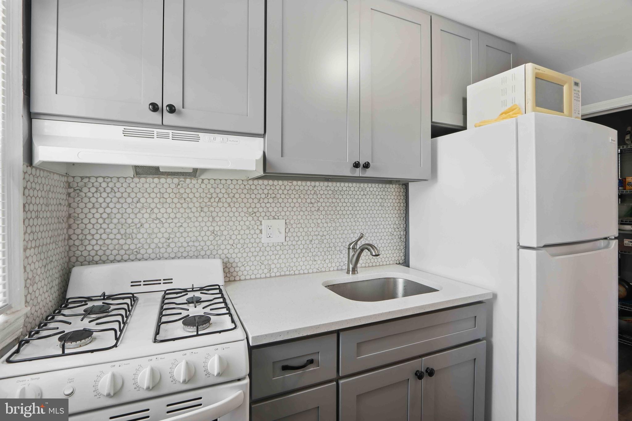 YALE HEIGHTS - Residential