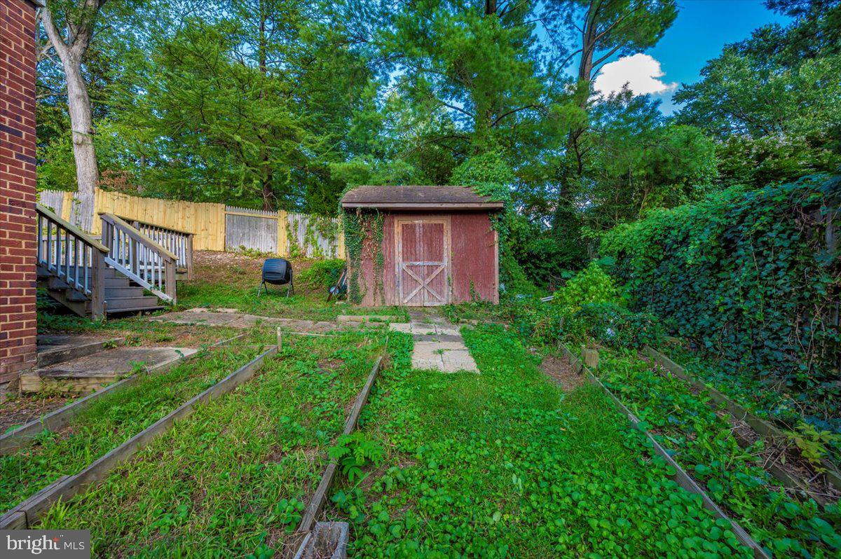 COLUMBIA PINES - Residential