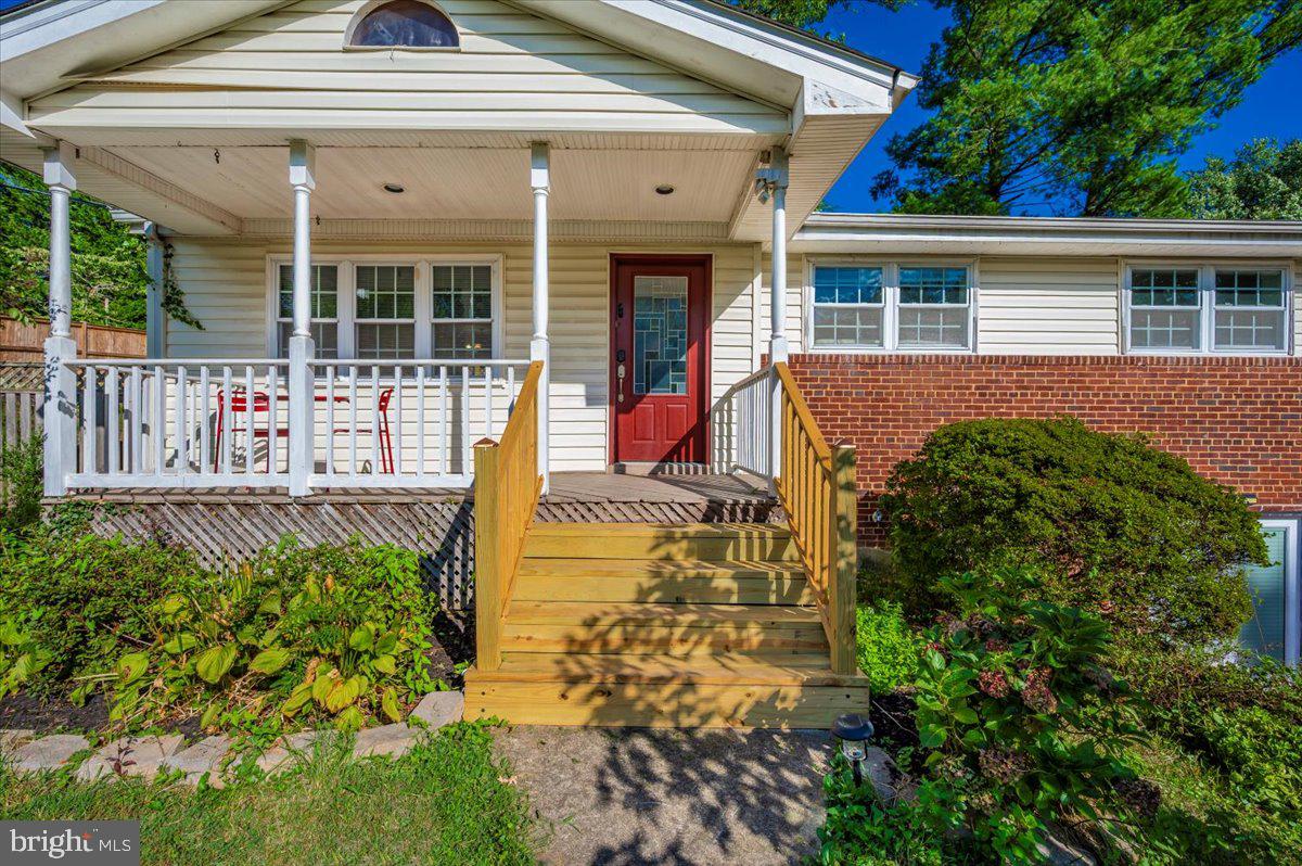 3911 BRENDA LANE