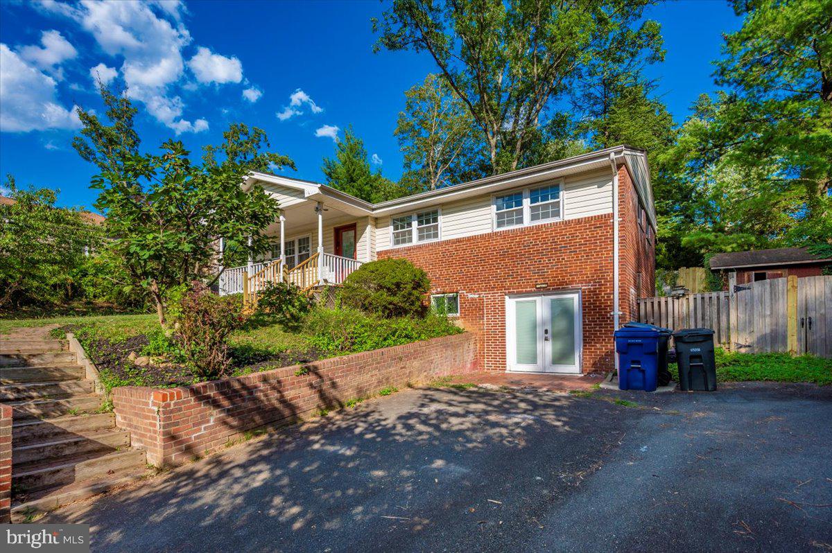 COLUMBIA PINES - Residential