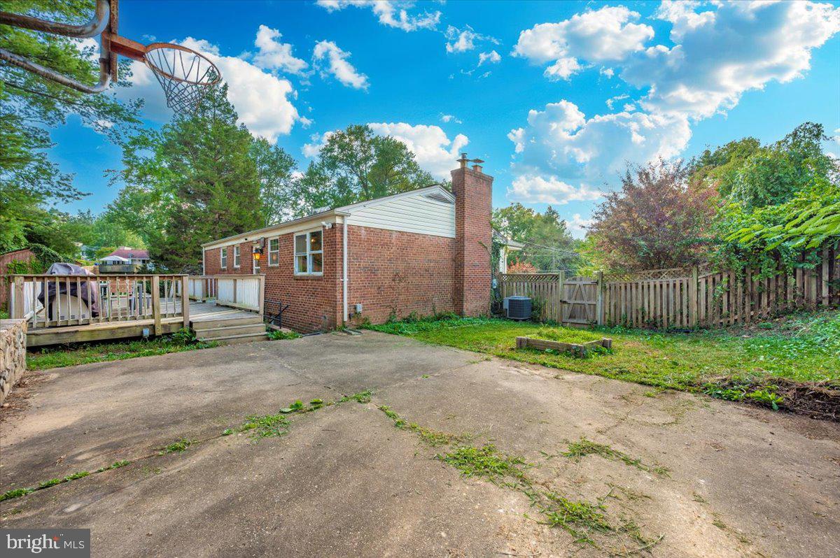 COLUMBIA PINES - Residential