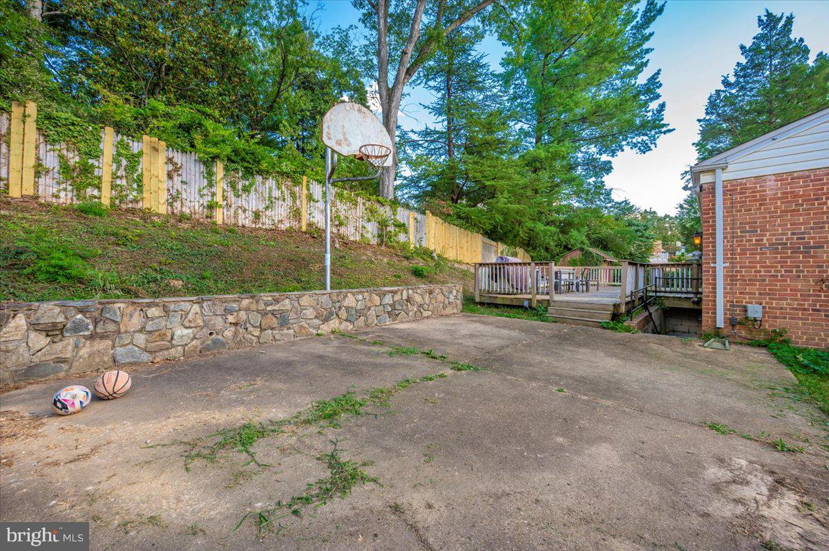 COLUMBIA PINES - Residential