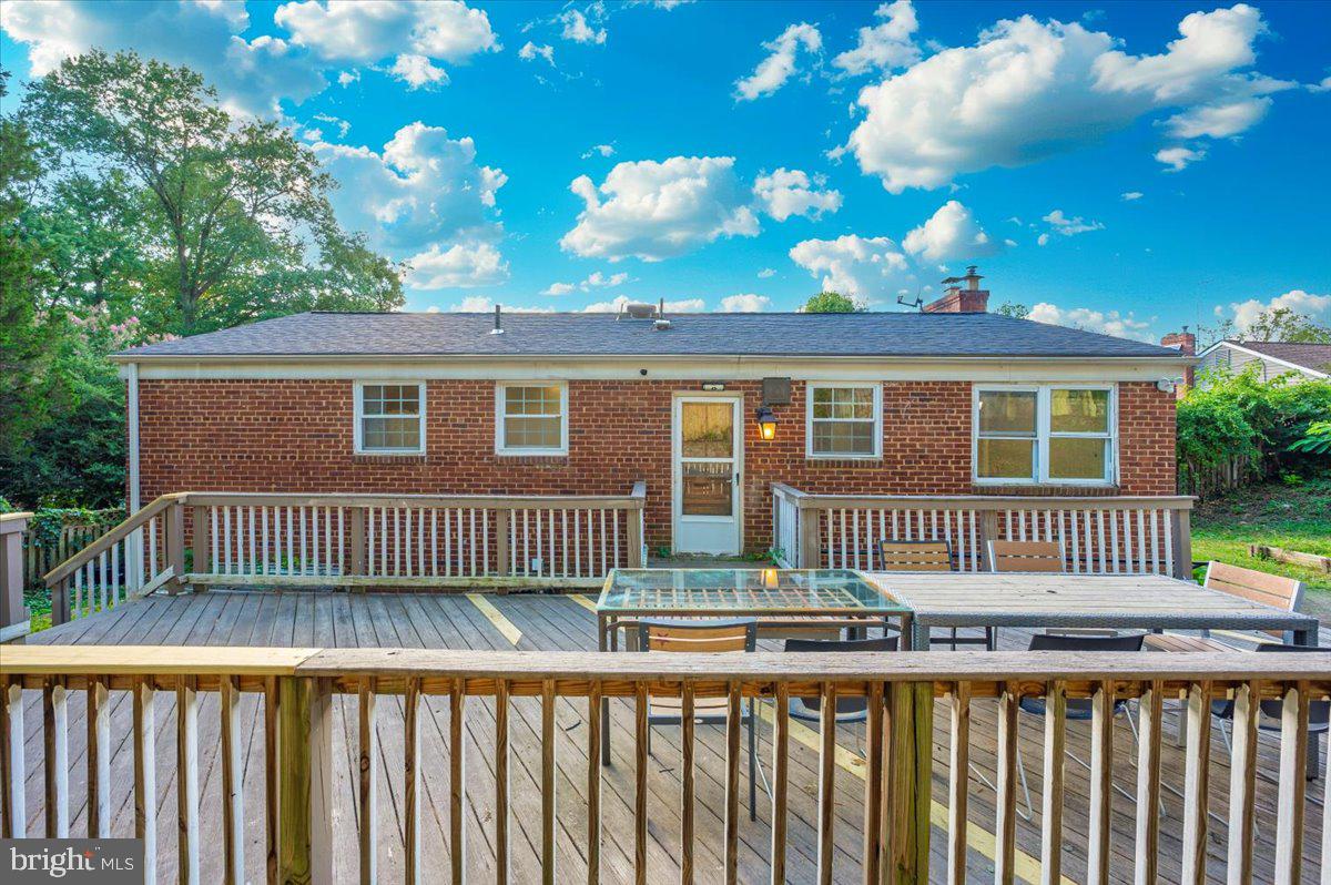 COLUMBIA PINES - Residential