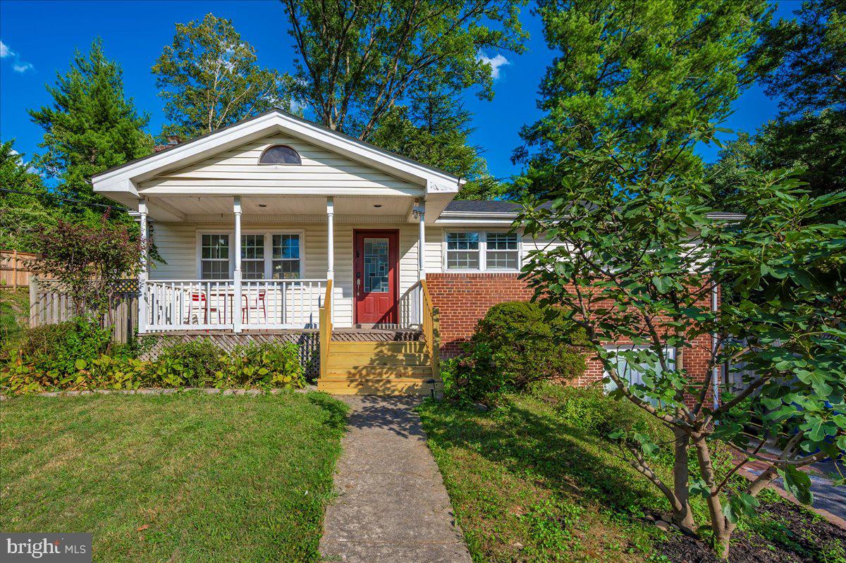 COLUMBIA PINES - Residential