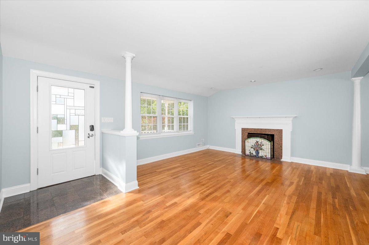 COLUMBIA PINES - Residential