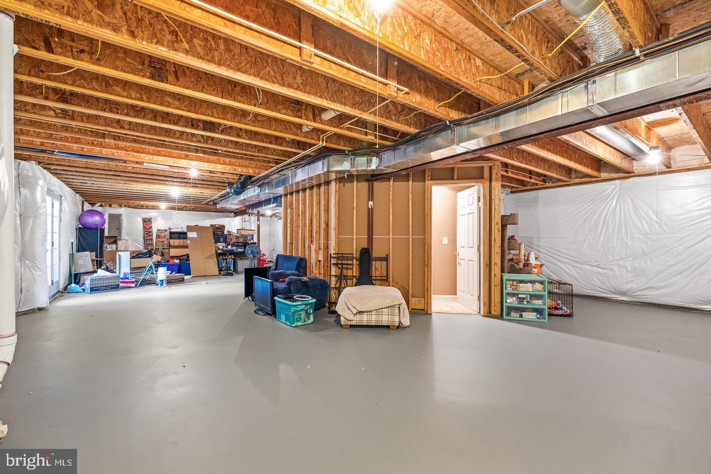 CRAMERS RIDGE - Residential Lease