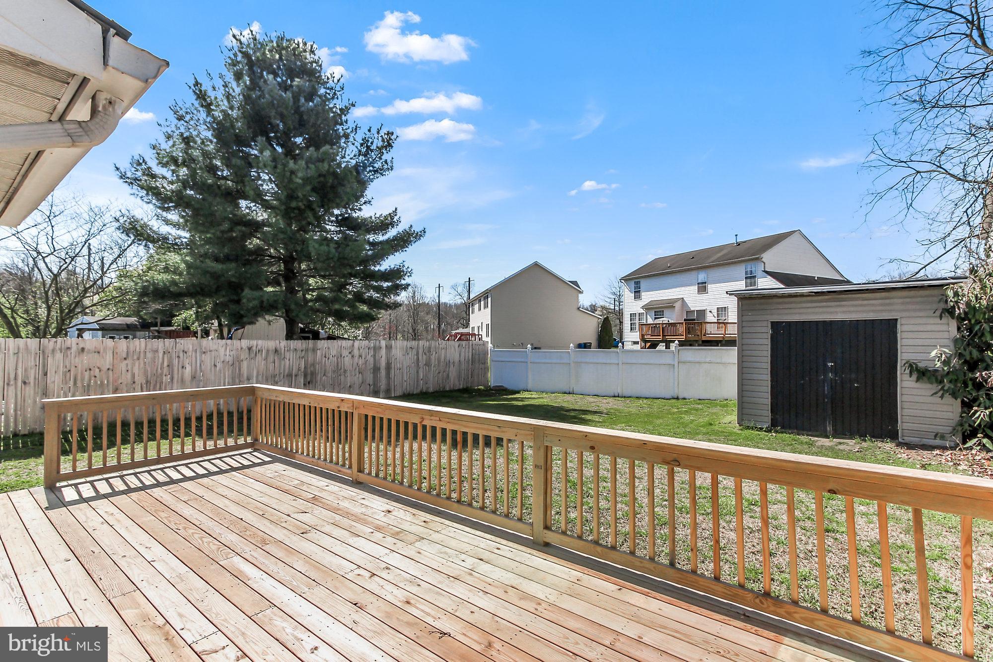 WILLOUGHBY WOODS - Residential