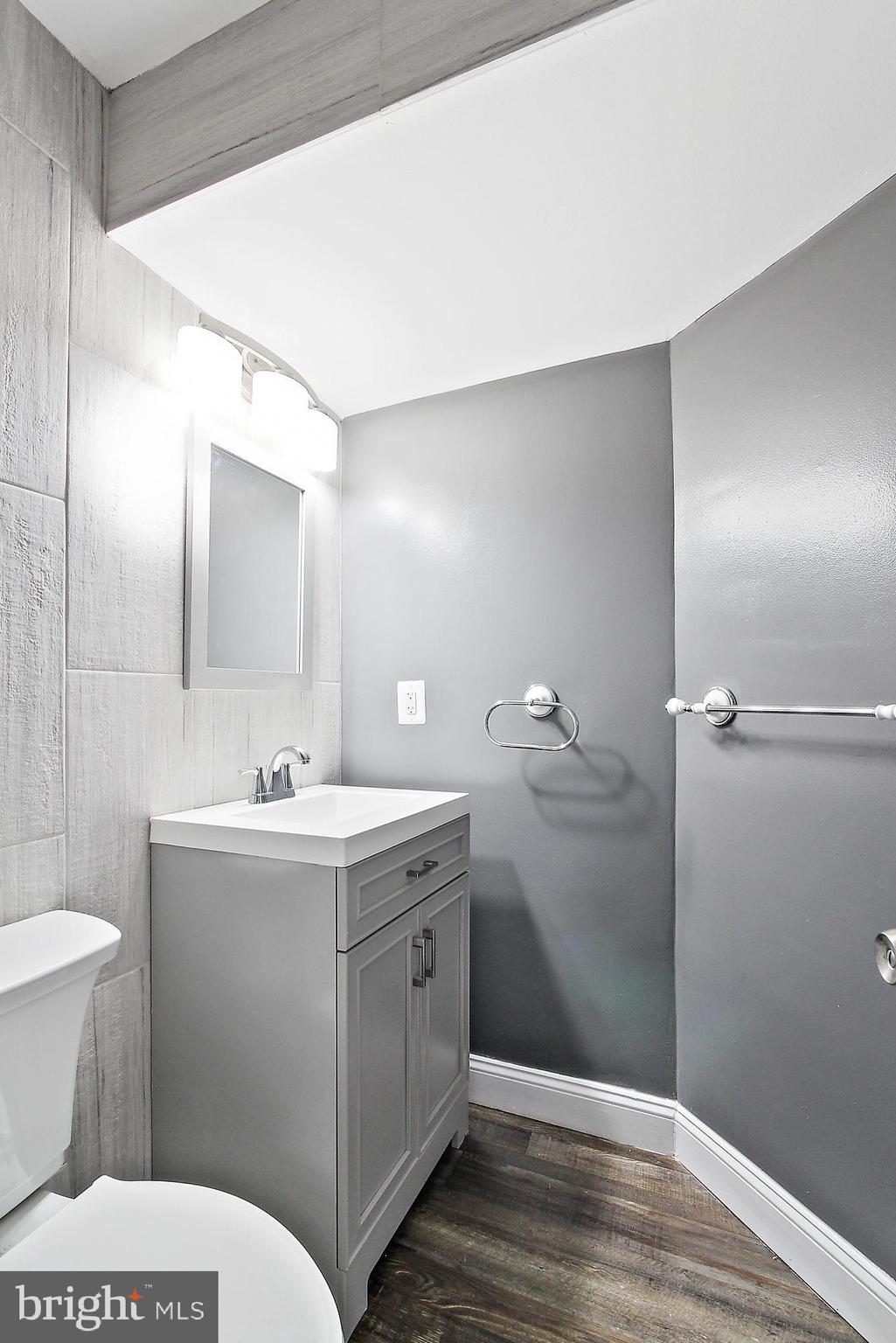 WILLOUGHBY WOODS - Residential