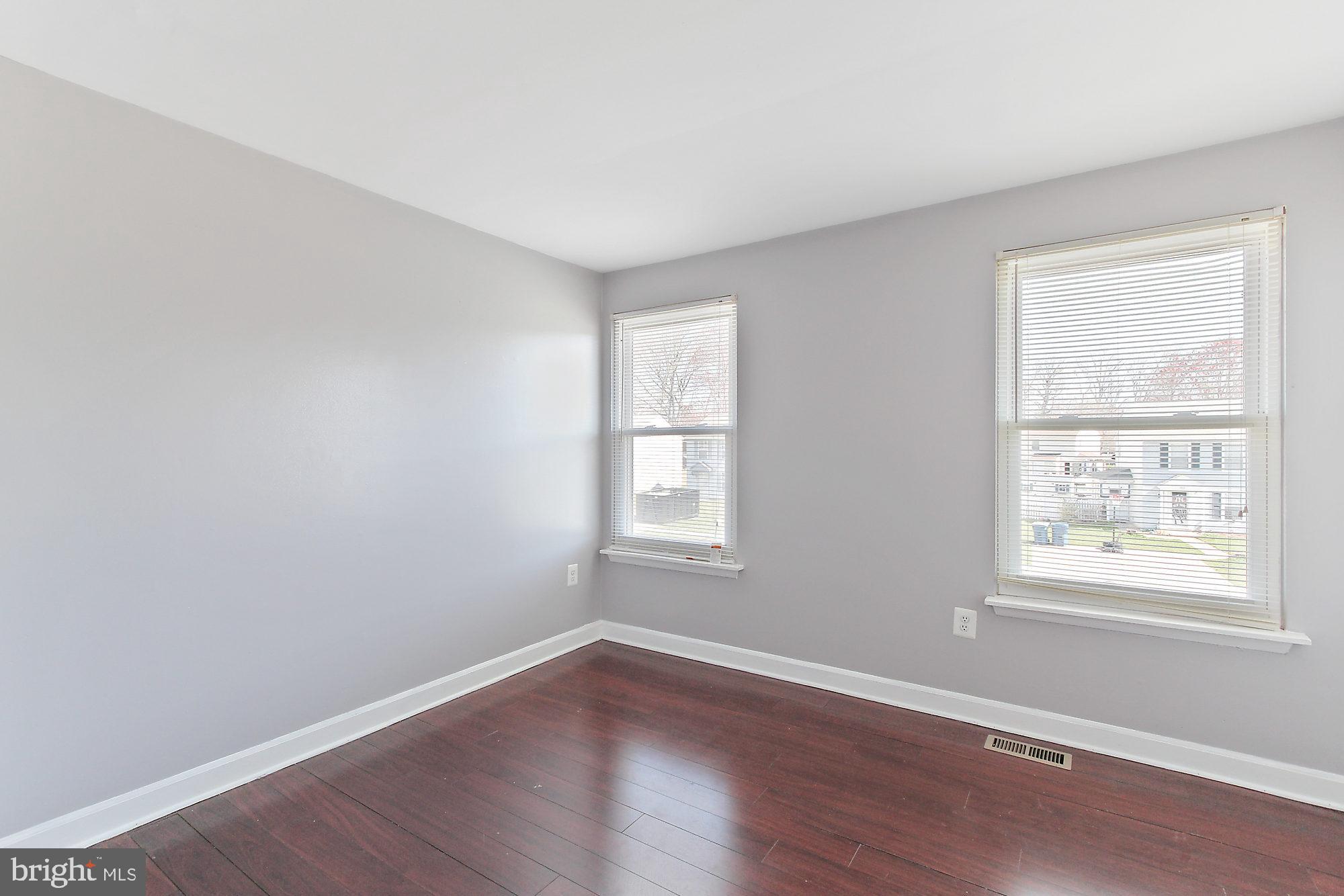 WILLOUGHBY WOODS - Residential