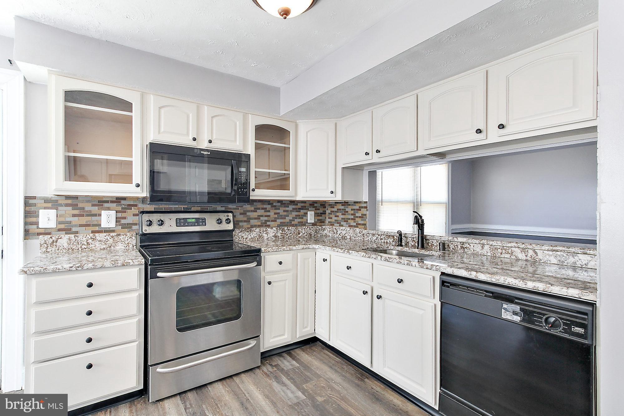 WILLOUGHBY WOODS - Residential