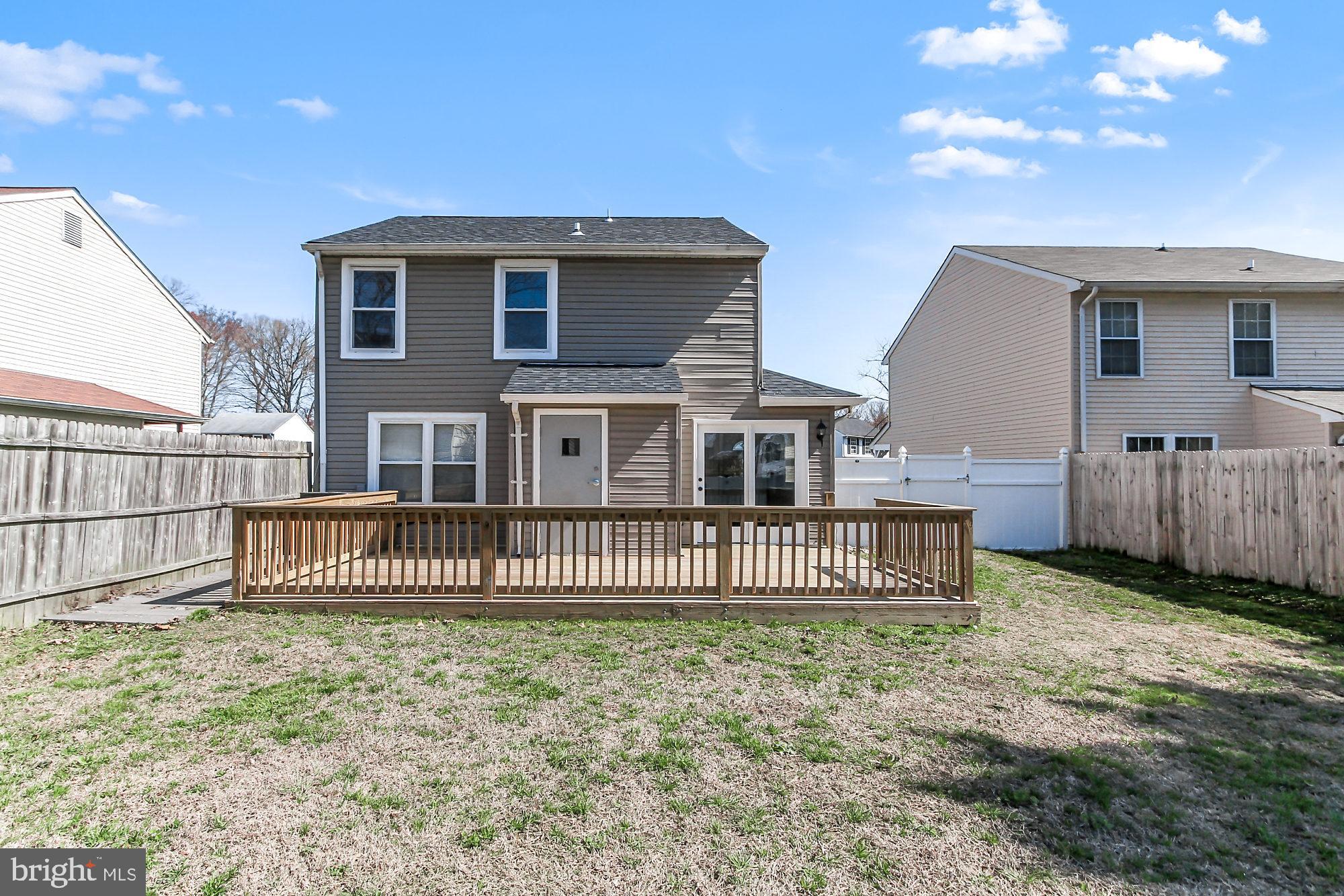 WILLOUGHBY WOODS - Residential