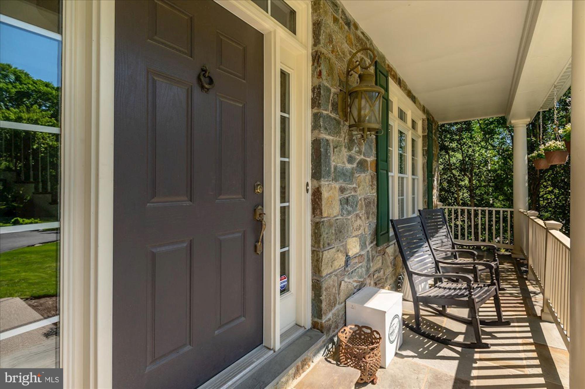 POTOMAC OUTSIDE - Residential