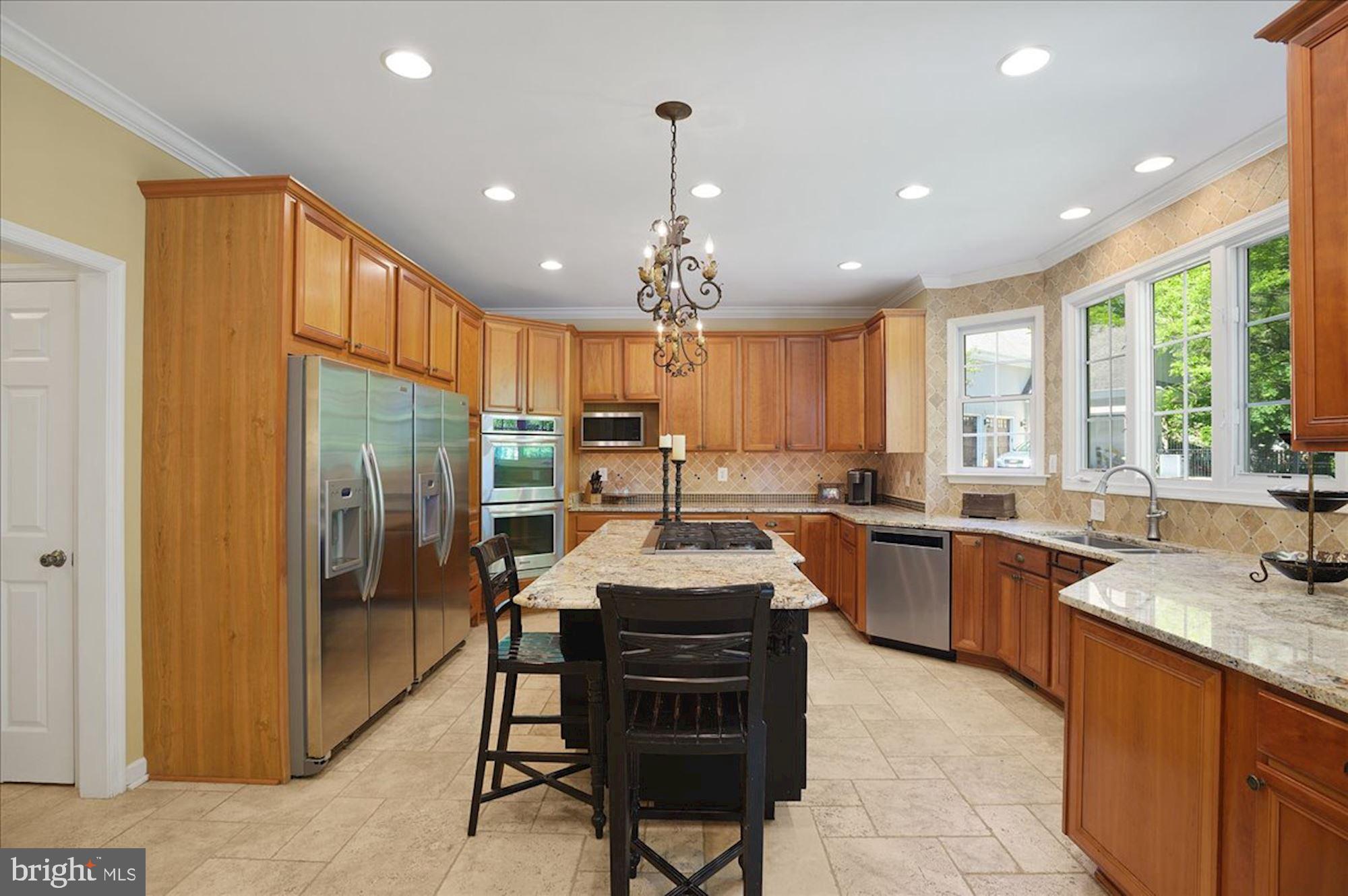 POTOMAC OUTSIDE - Residential