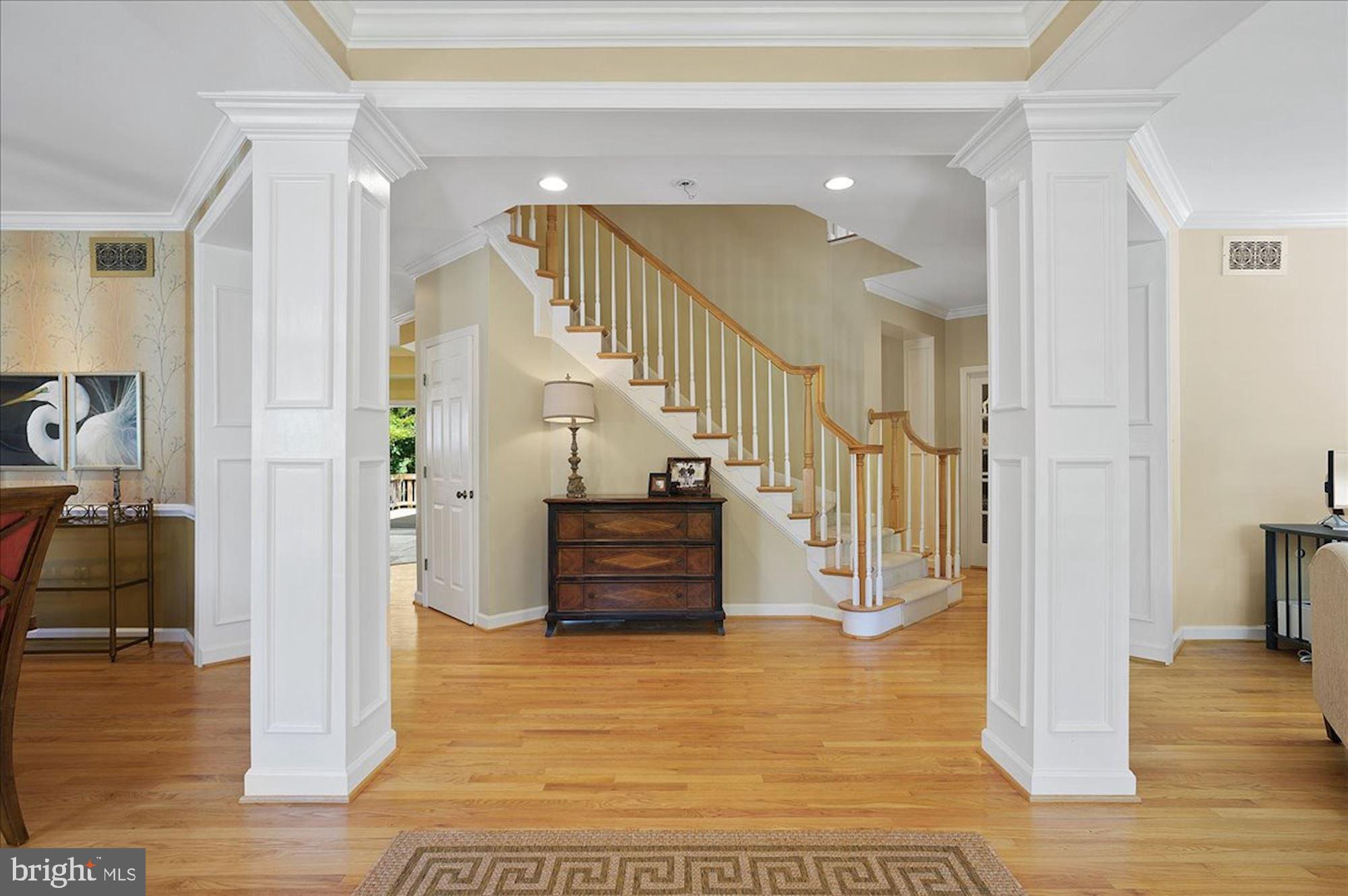 POTOMAC OUTSIDE - Residential