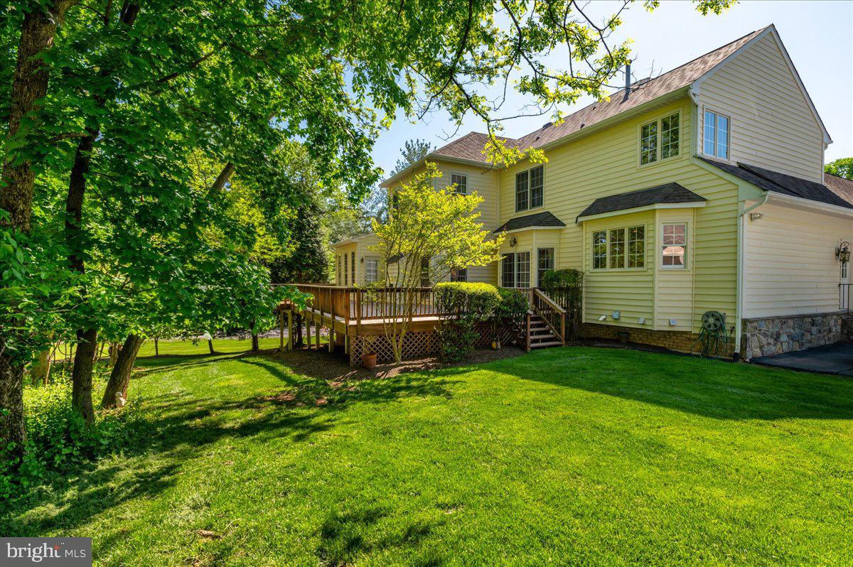 POTOMAC OUTSIDE - Residential