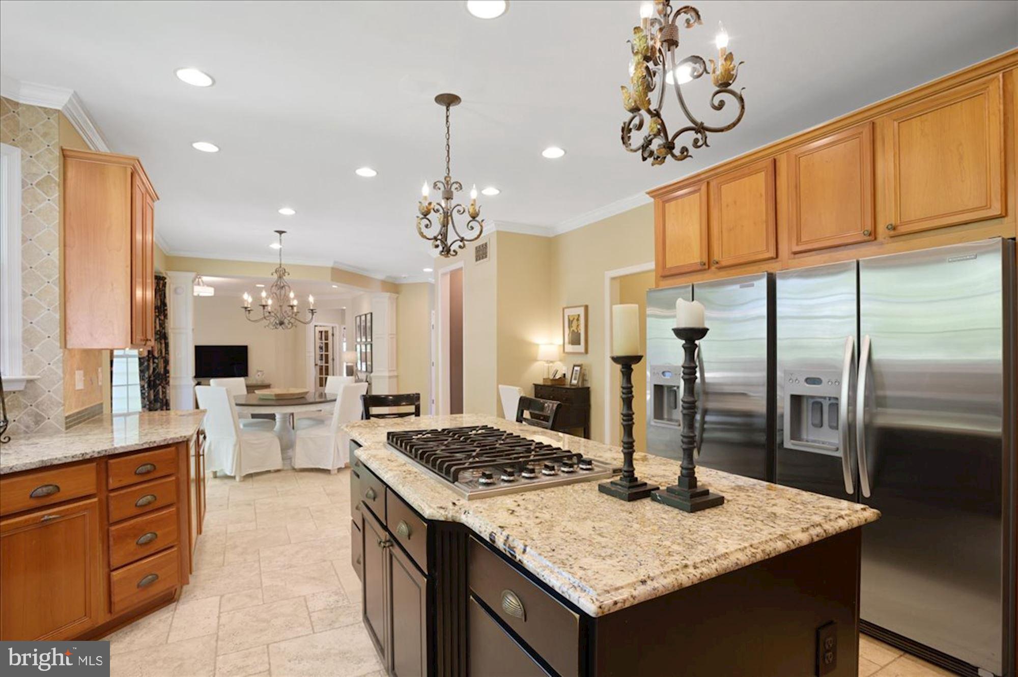 POTOMAC OUTSIDE - Residential