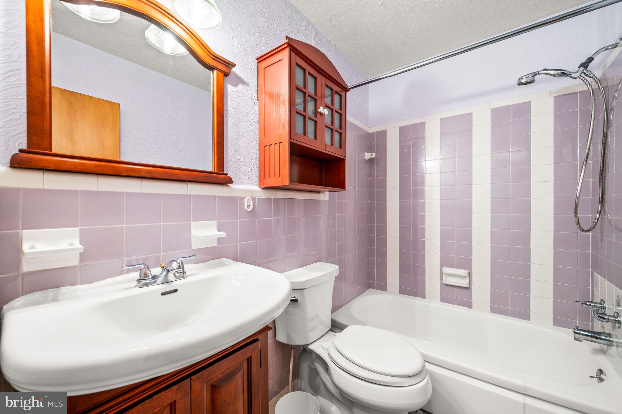 HIGH MEADOW - Residential