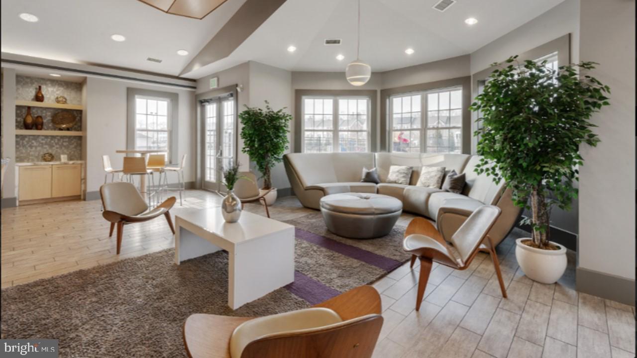 TANYARD SPRINGS - Residential