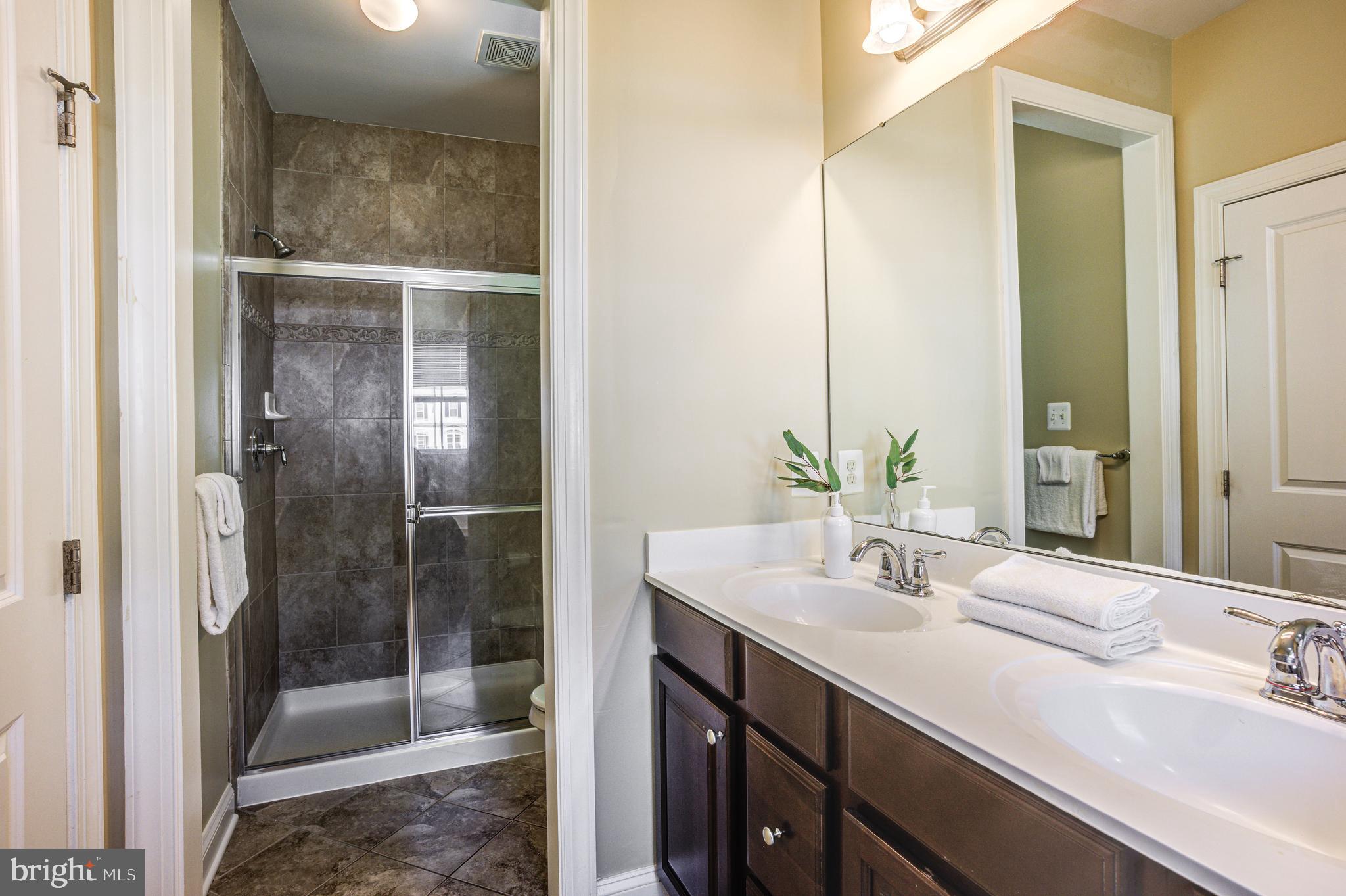 TANYARD SPRINGS - Residential