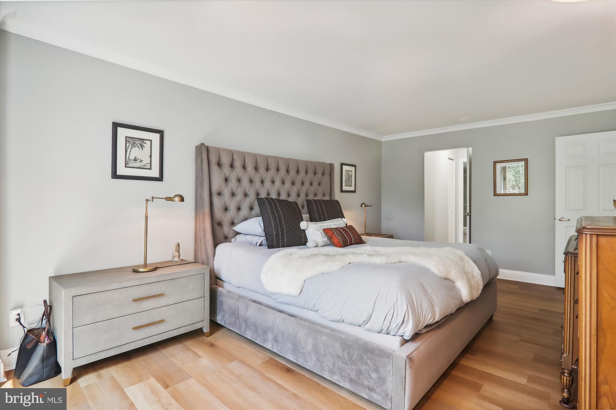 FRIENDSHIP HEIGHTS - Residential