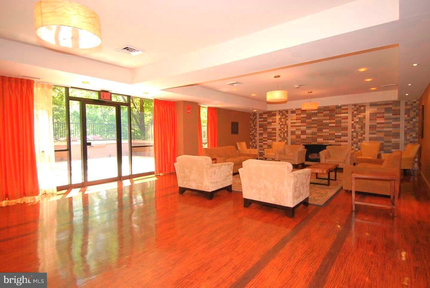 FRIENDSHIP HEIGHTS - Residential