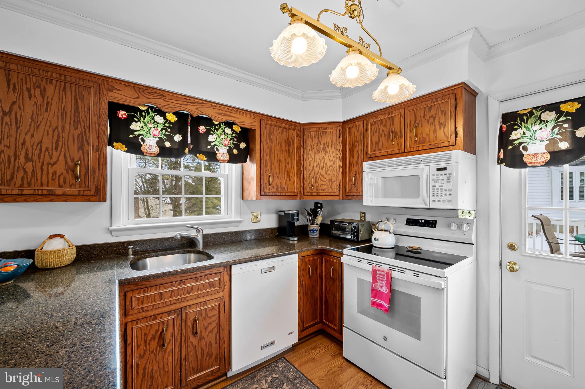 MAYS CHAPEL VILLAGE - Residential