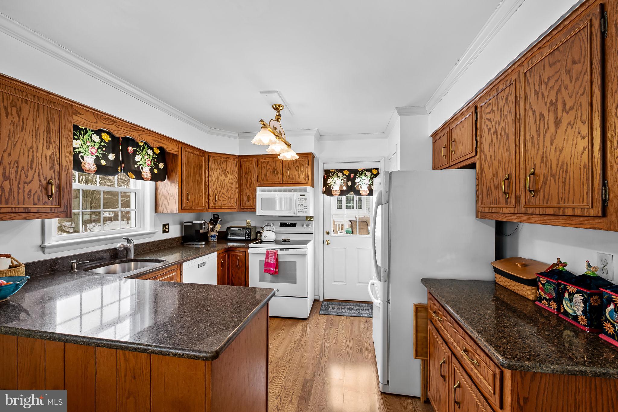 MAYS CHAPEL VILLAGE - Residential