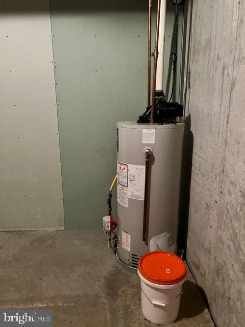 MCDONALD RUN - Residential Lease