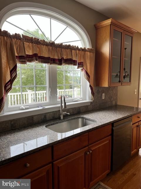 MCDONALD RUN - Residential Lease