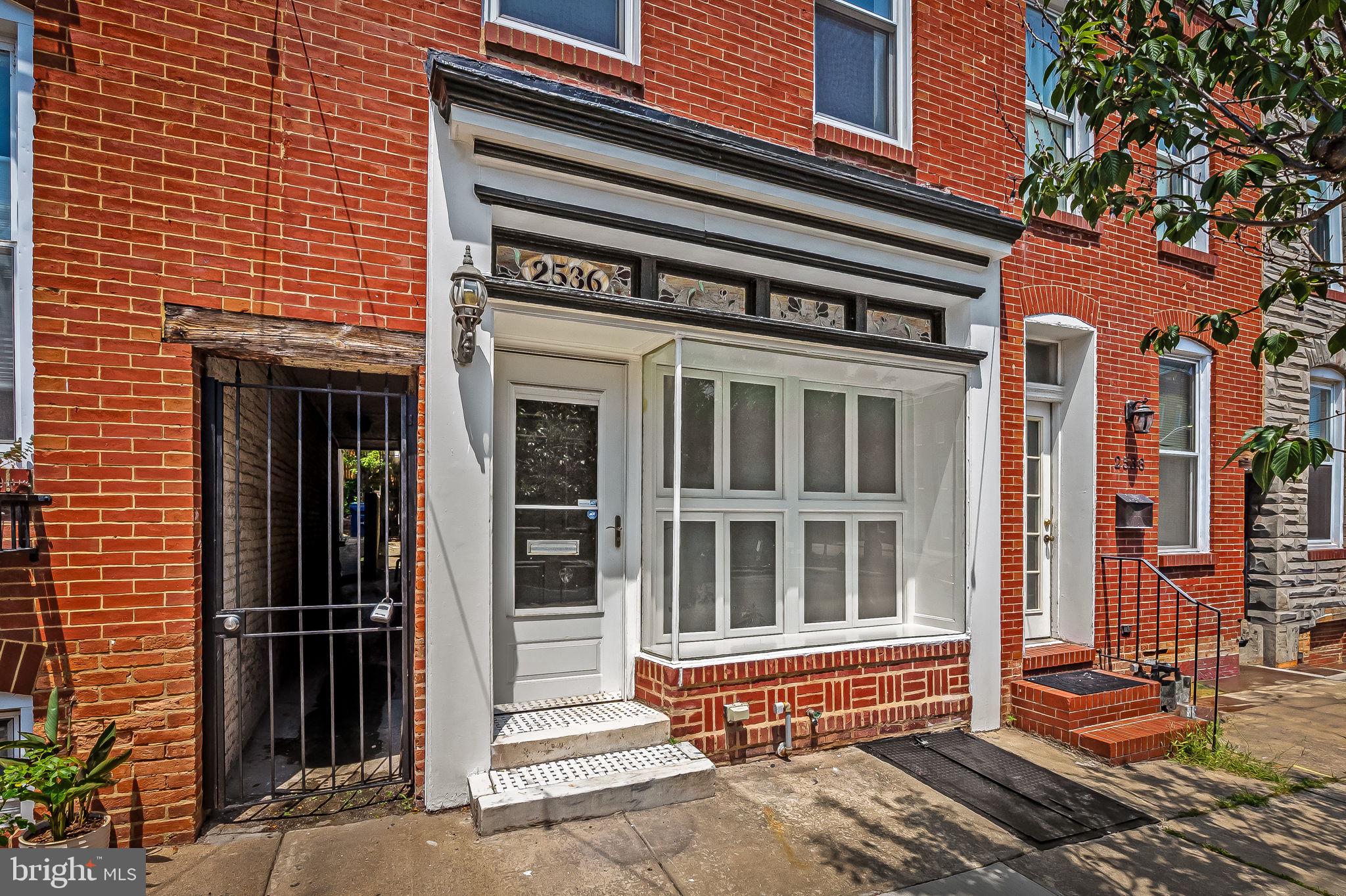 2536 FOSTER AVENUE