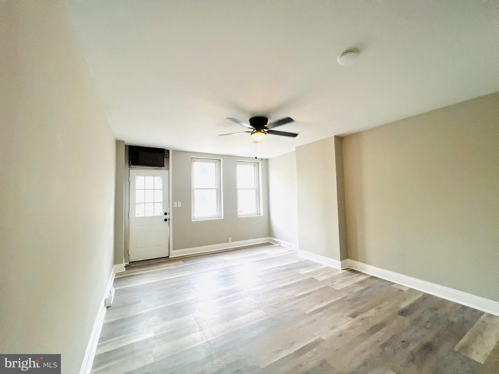 215 MIDDLESEX STREET