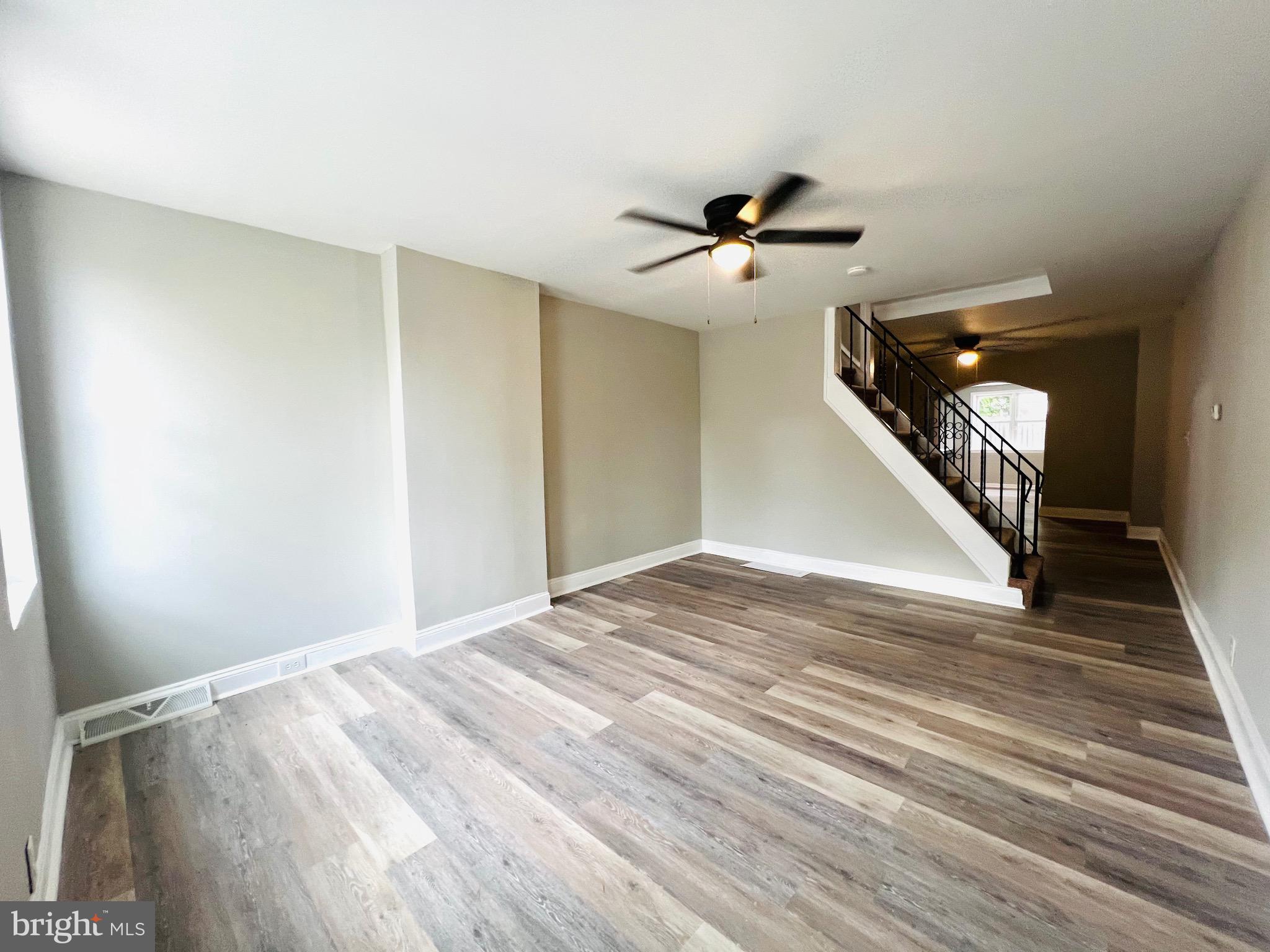 215 MIDDLESEX STREET