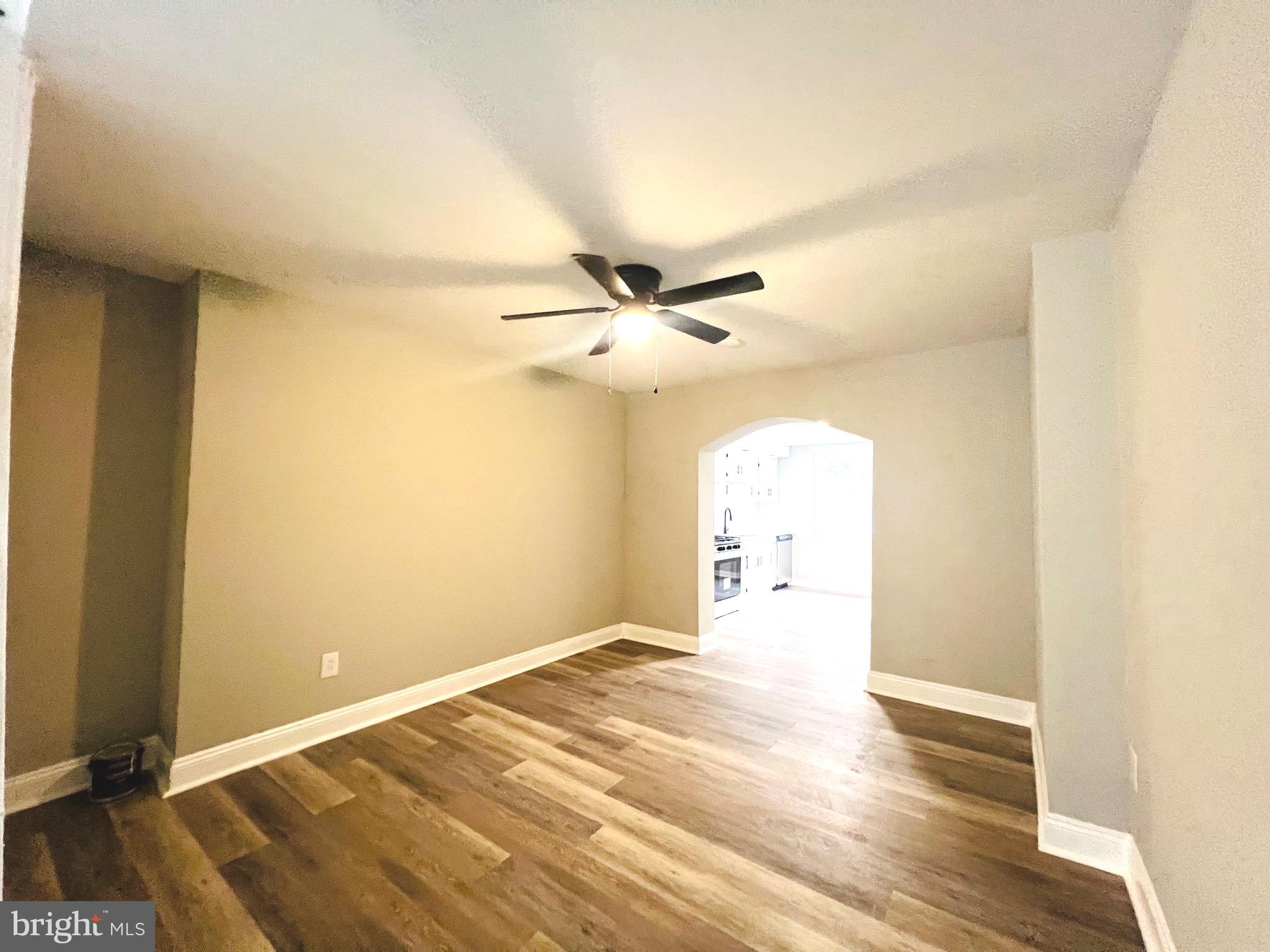 215 MIDDLESEX STREET