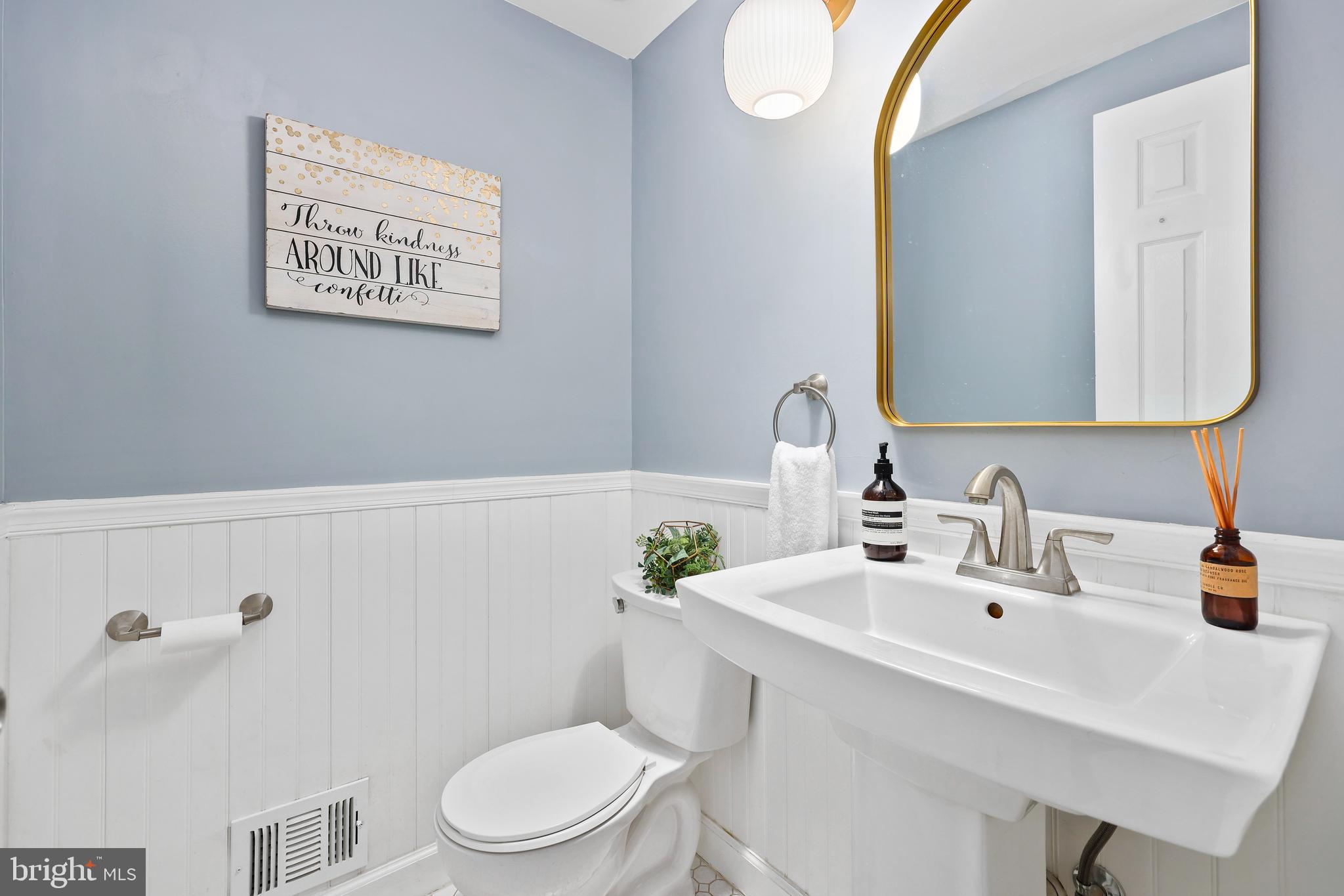 MONTCLAIR - Residential