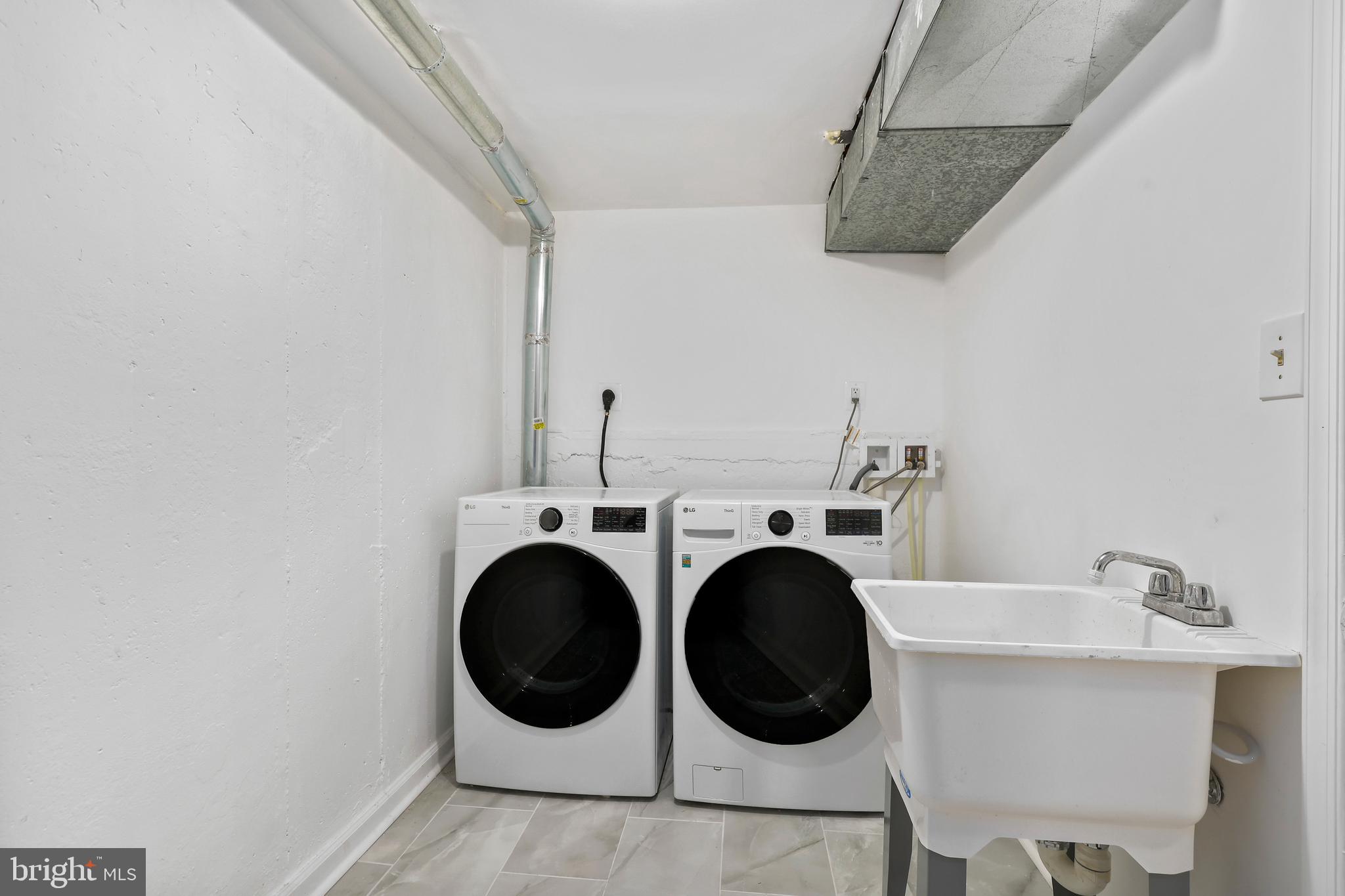 MONTCLAIR - Residential