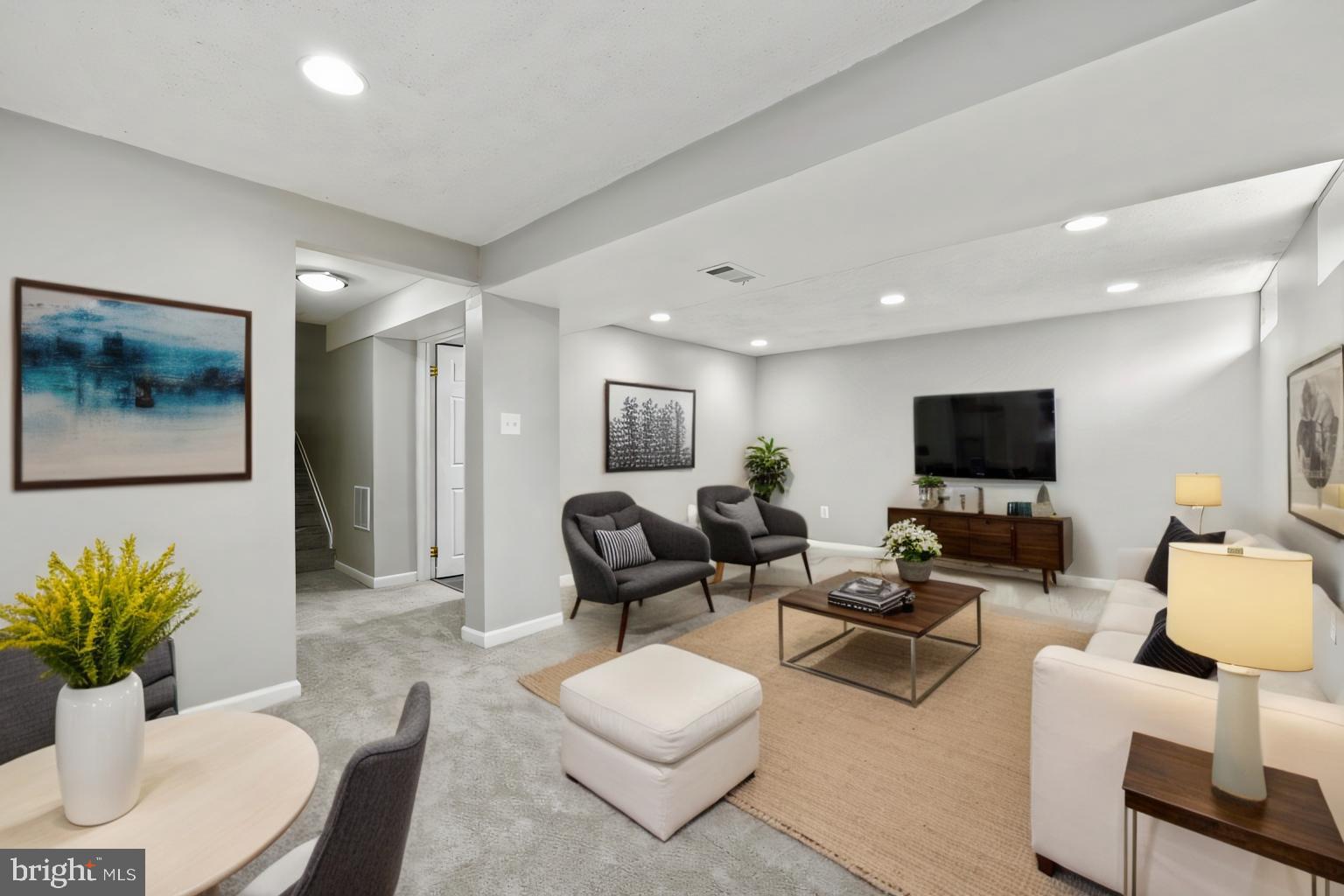 MONTCLAIR - Residential