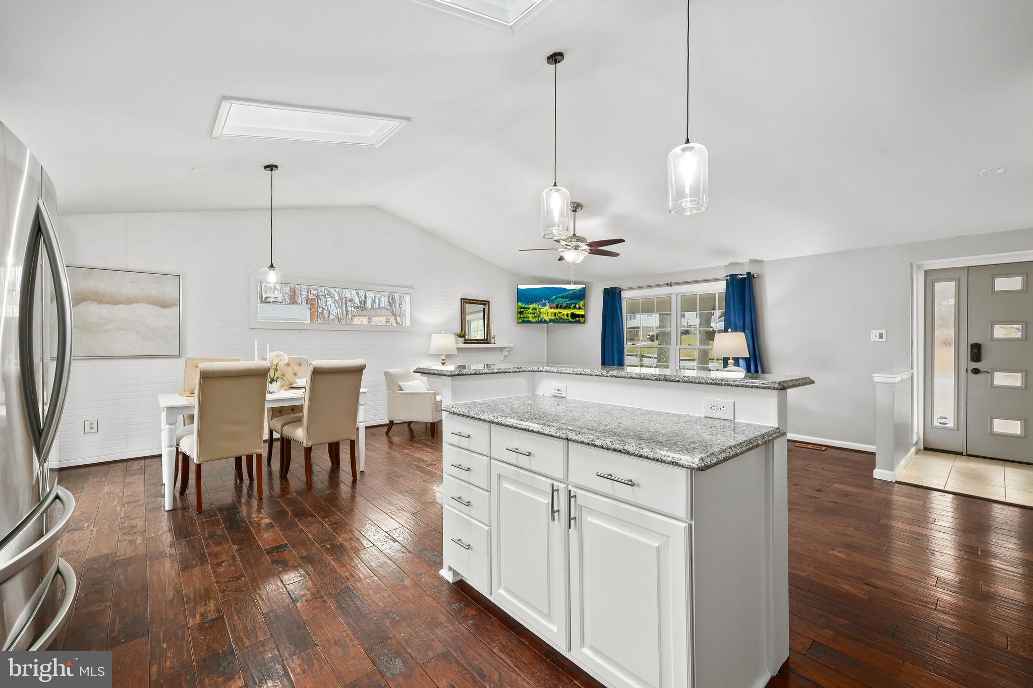 MONTCLAIR - Residential