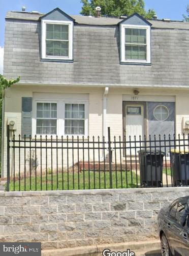 This is an end unit townhome in the heart of Landover. It features 3 bedroom and a full bath on ther upper level and the main level has a full bath for the comfort of your guests. It is close to the FedEx stadium and accessible by metro bus. Its proximity to shopping centers and other county facilities is an advantage. Water is included in condo fees. Make this your new home.
Conventional/cash financing. You can also The seller will contribute $100.00 monthly for a year towards the HOA fee. Financing is Cash, Conventional.