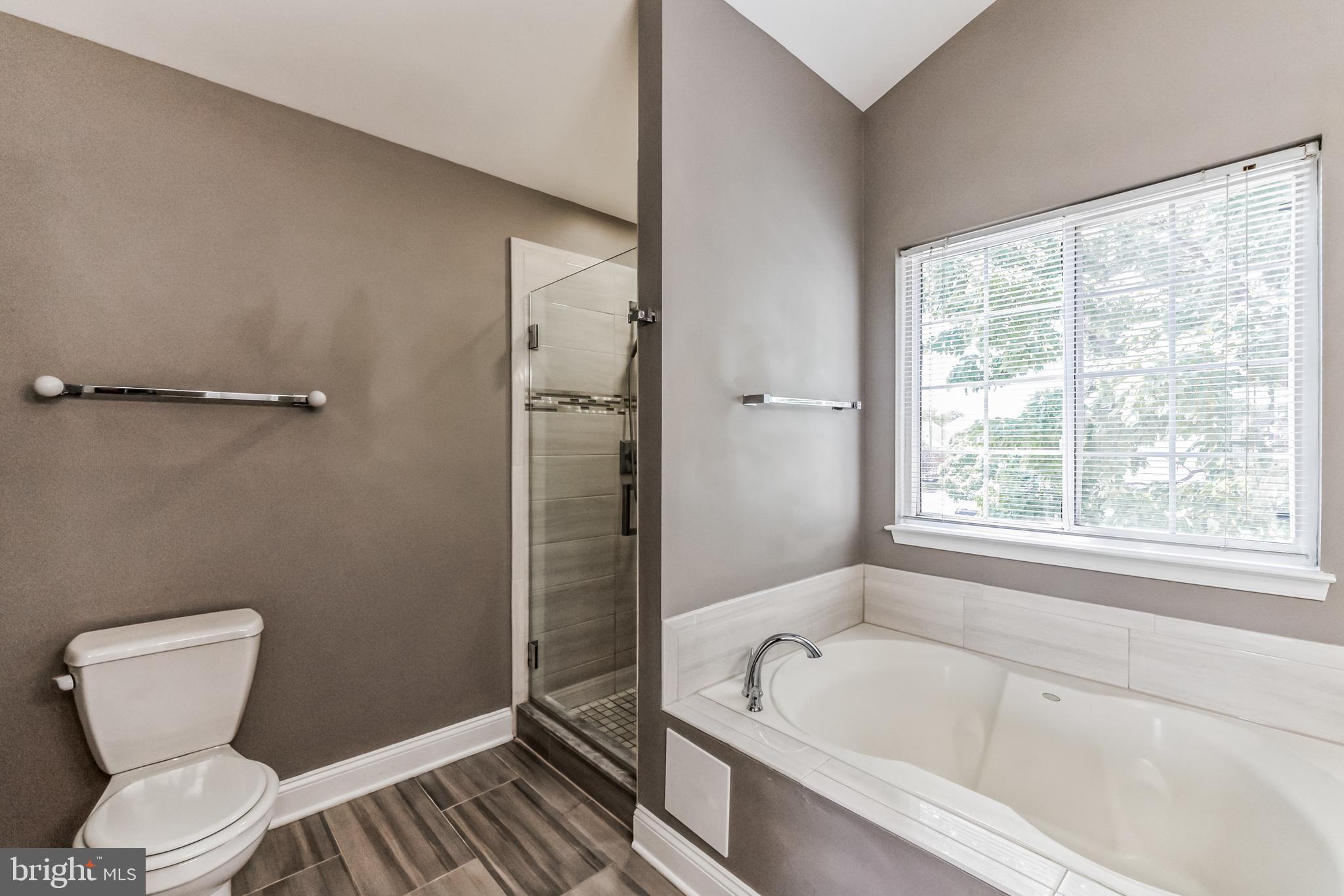 SOUTH RIDING - Residential