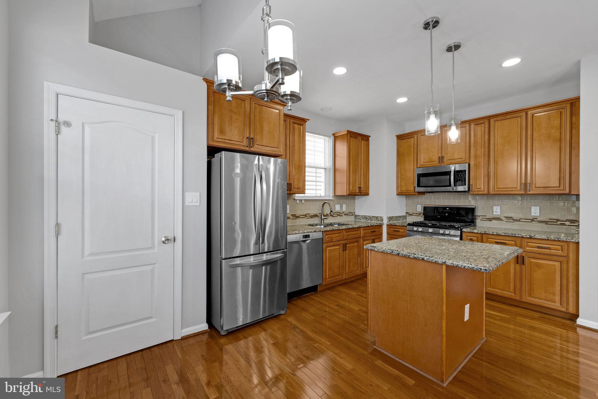 SOUTH RIDING - Residential