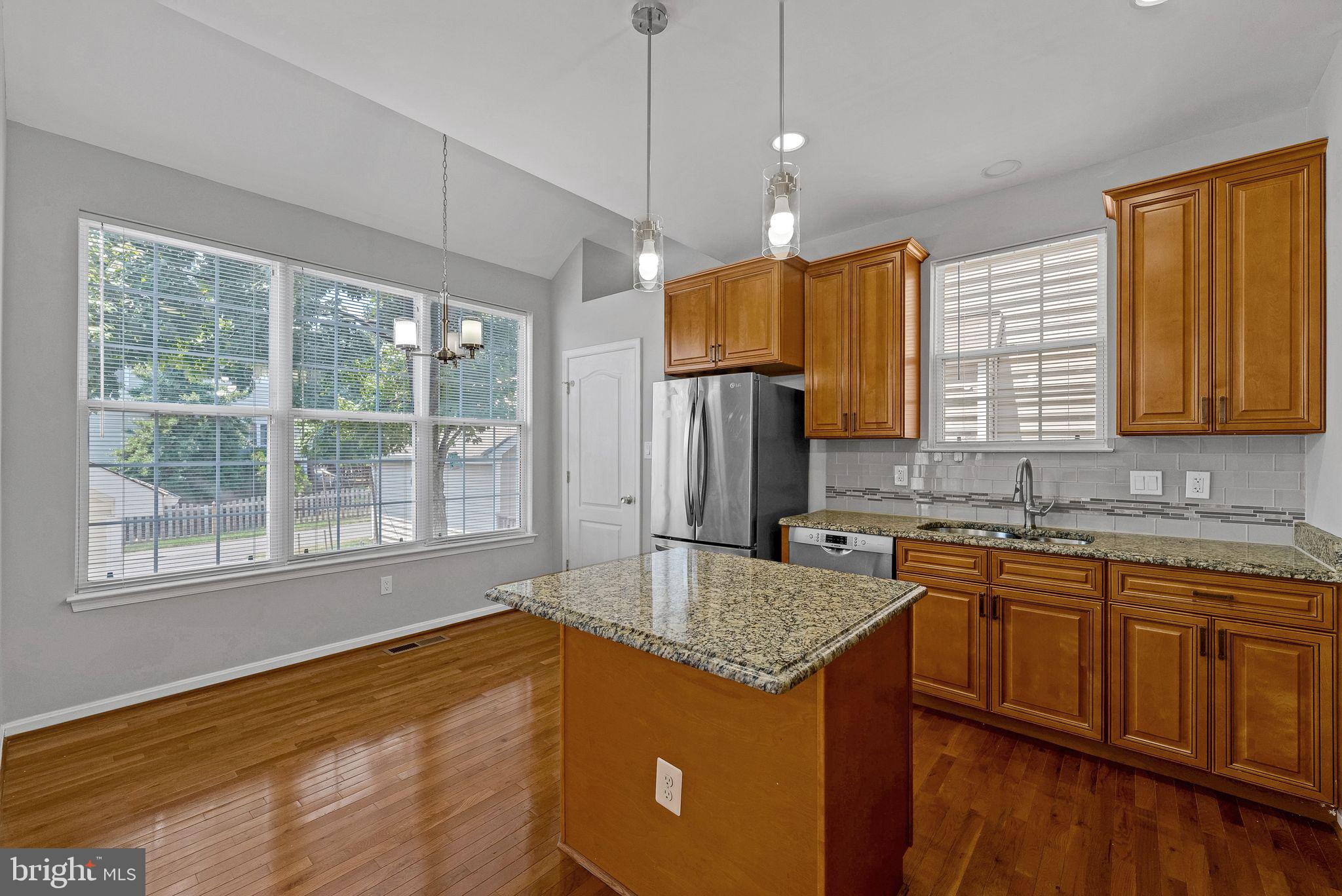 SOUTH RIDING - Residential