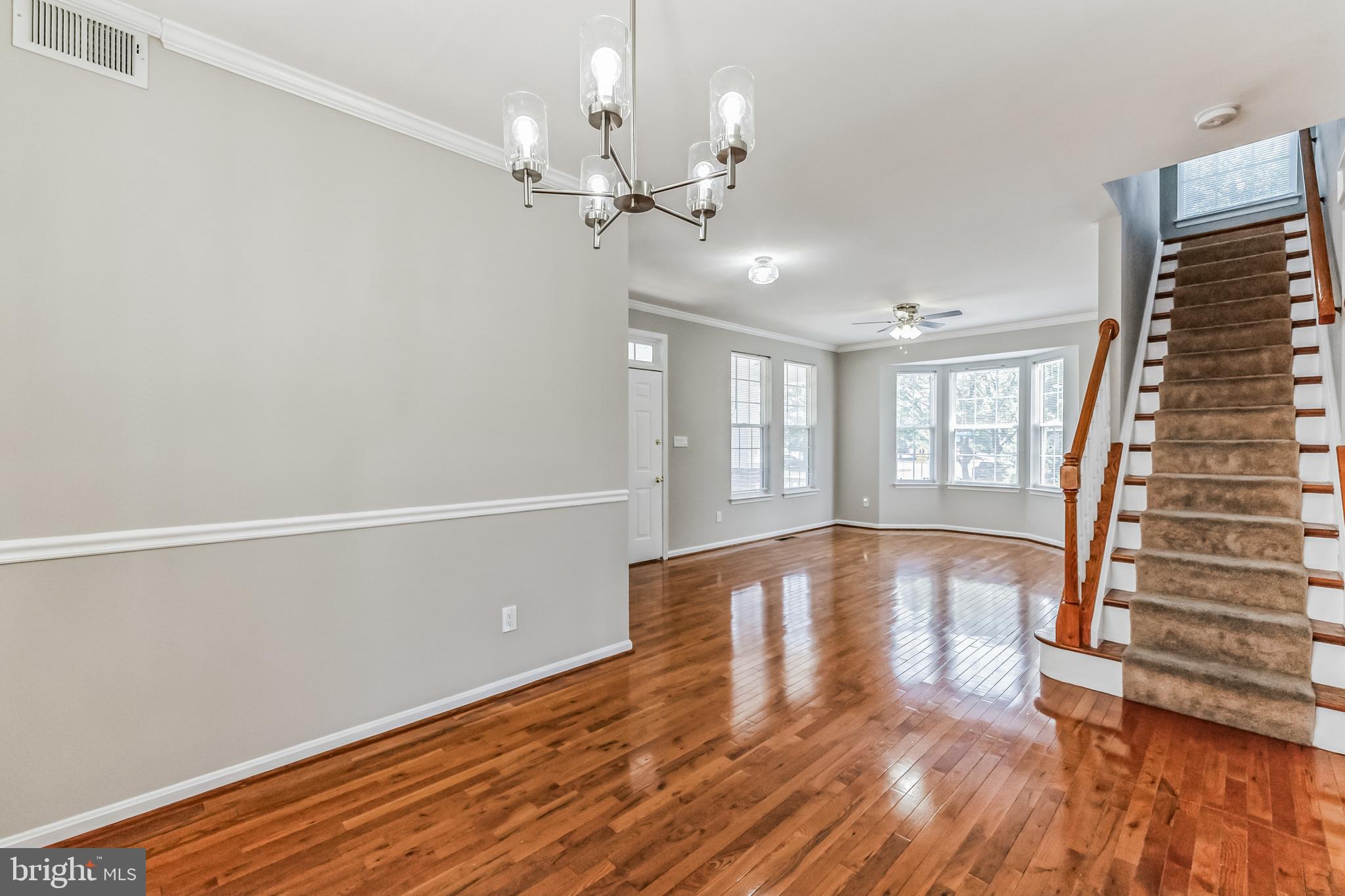 SOUTH RIDING - Residential