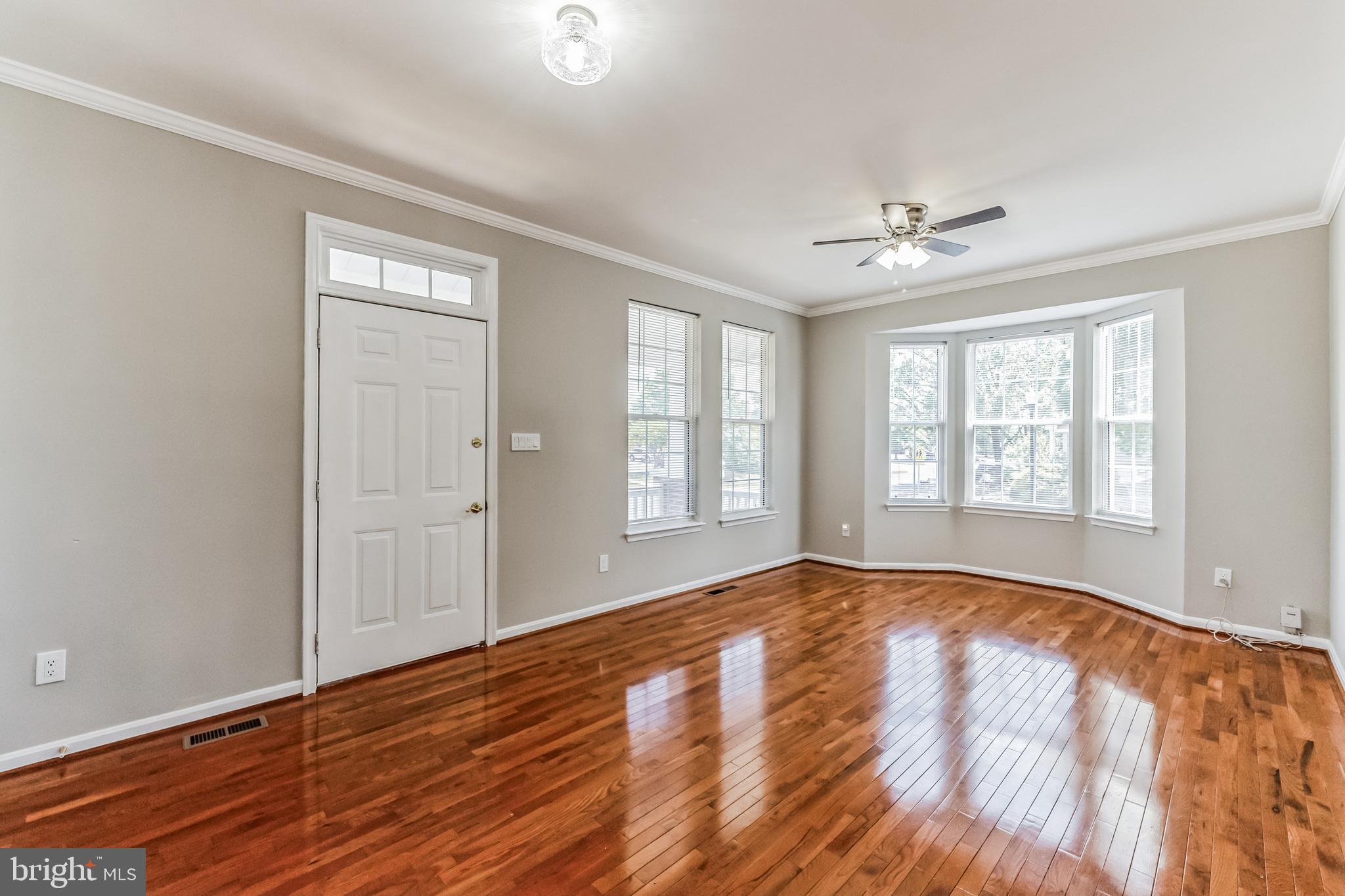 SOUTH RIDING - Residential