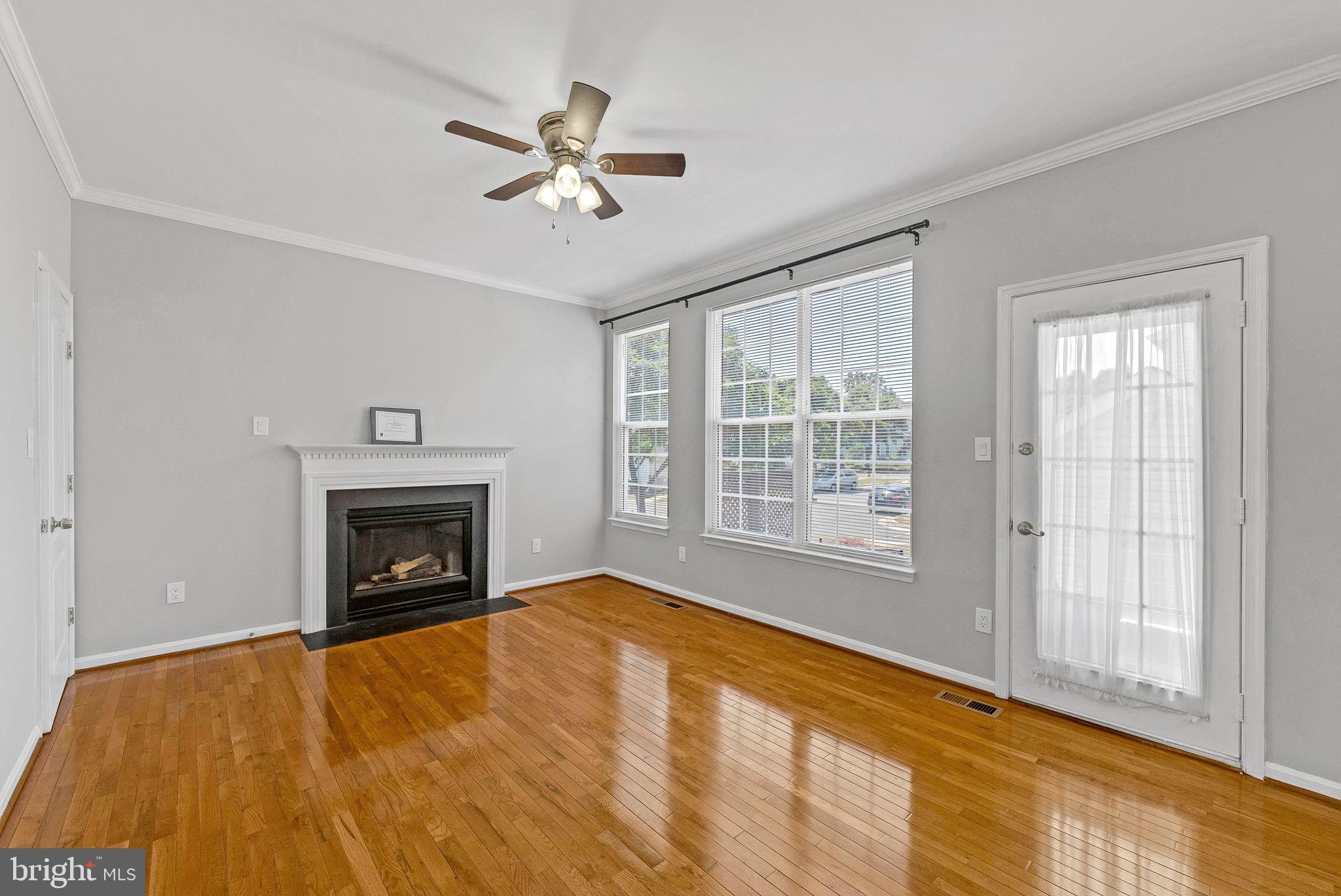 SOUTH RIDING - Residential