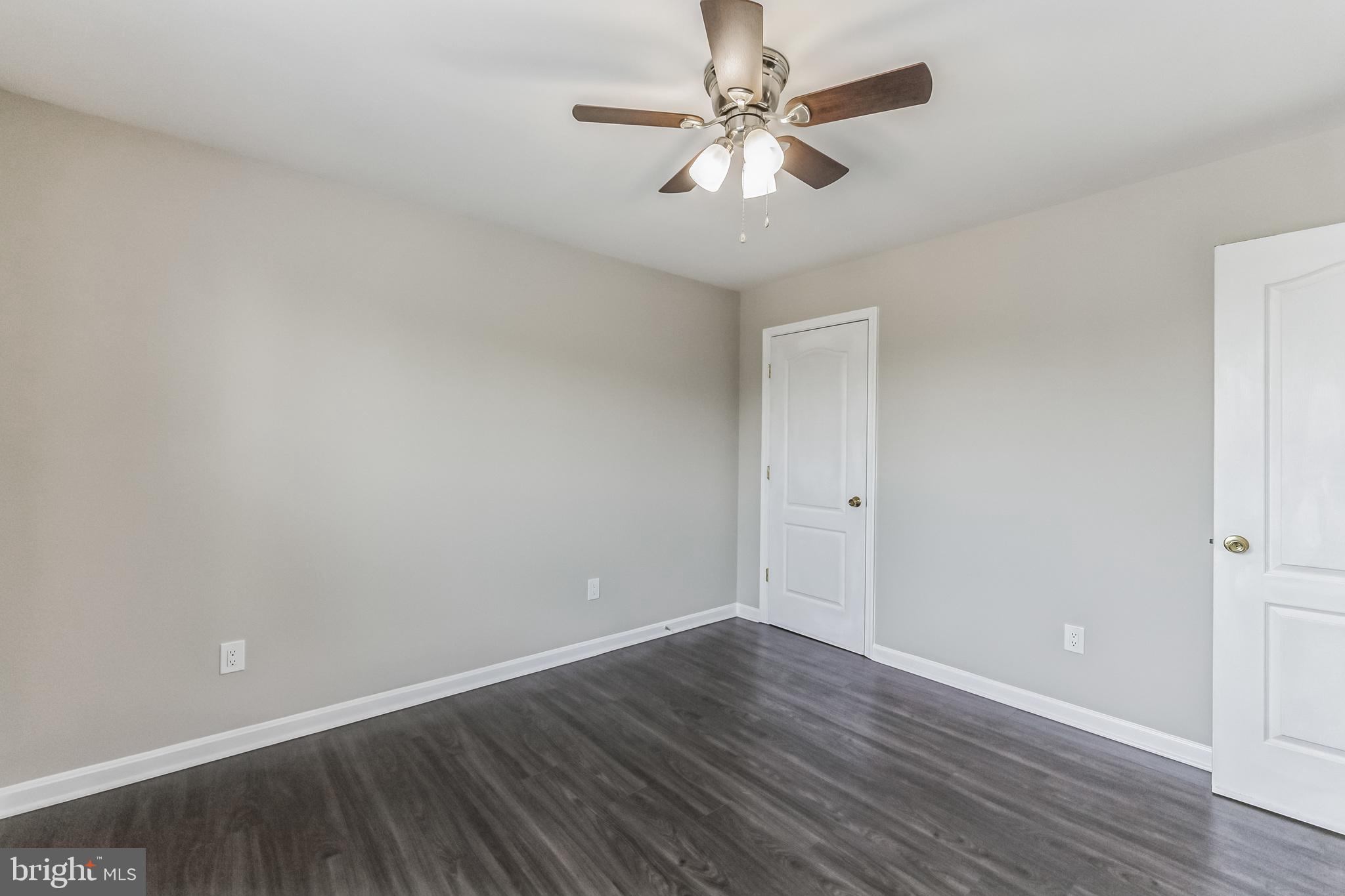 SOUTH RIDING - Residential