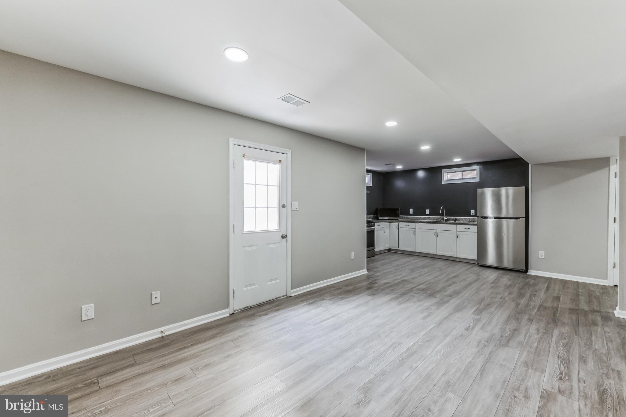 SOUTH RIDING - Residential