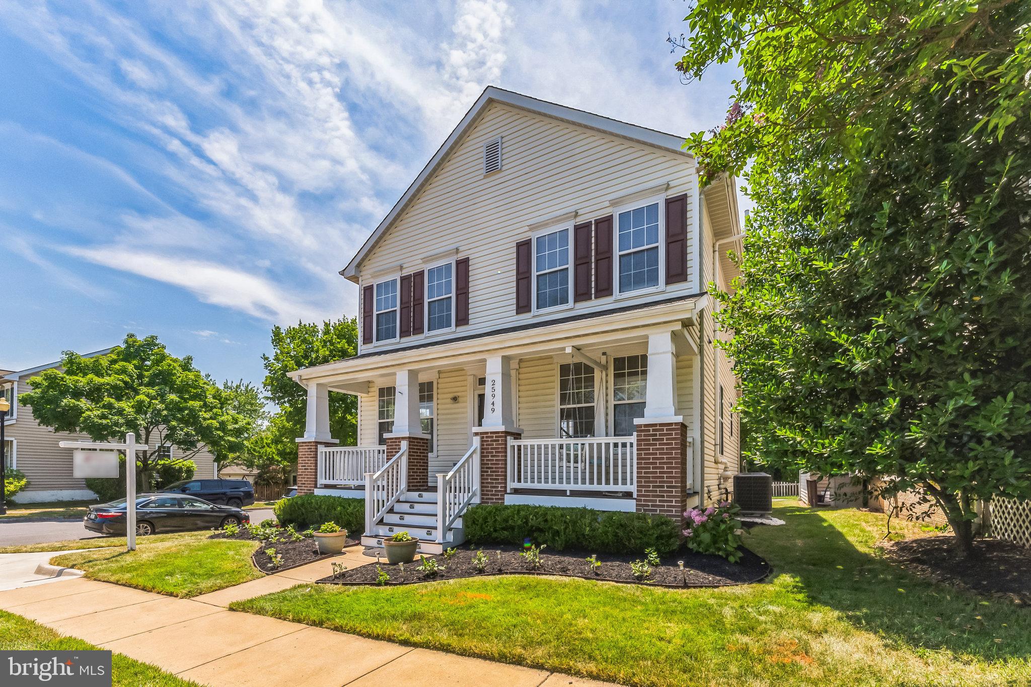 SOUTH RIDING - Residential